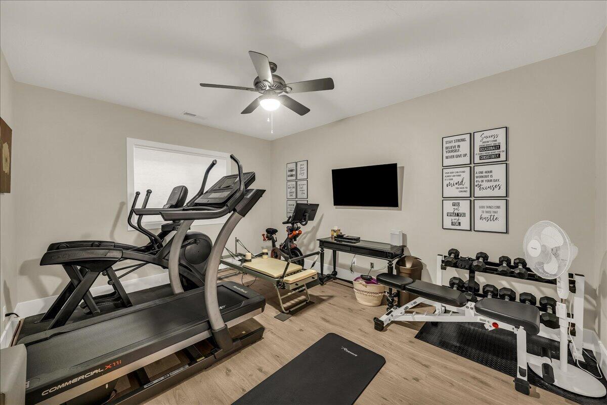 WINDSOR ESTATES - Residential