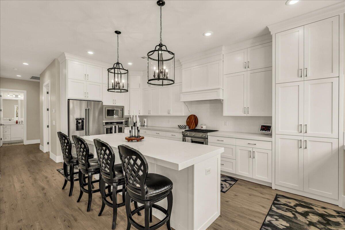 WINDSOR ESTATES - Residential