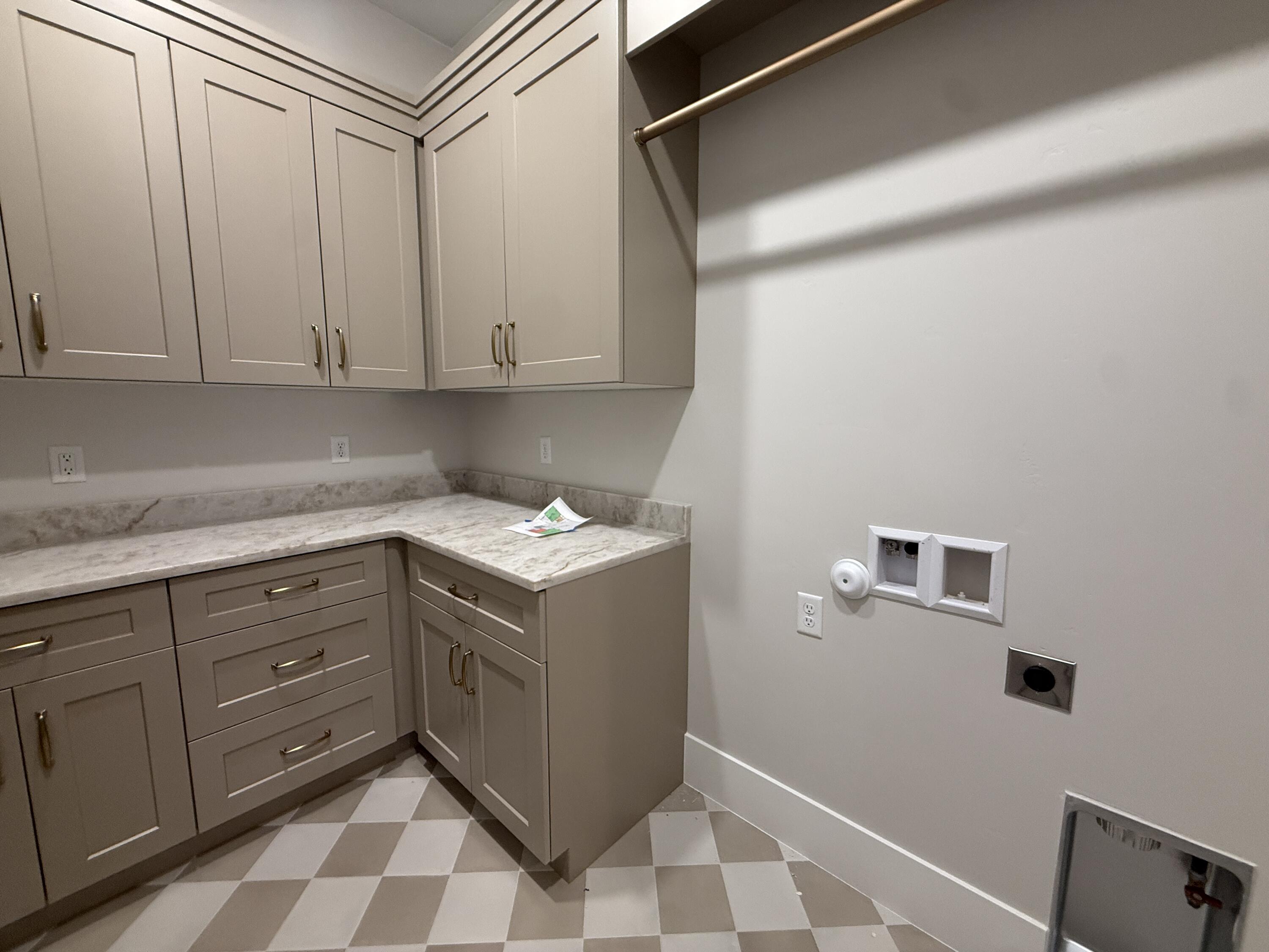 ESTATES AT BURKE SPRINGS - Residential