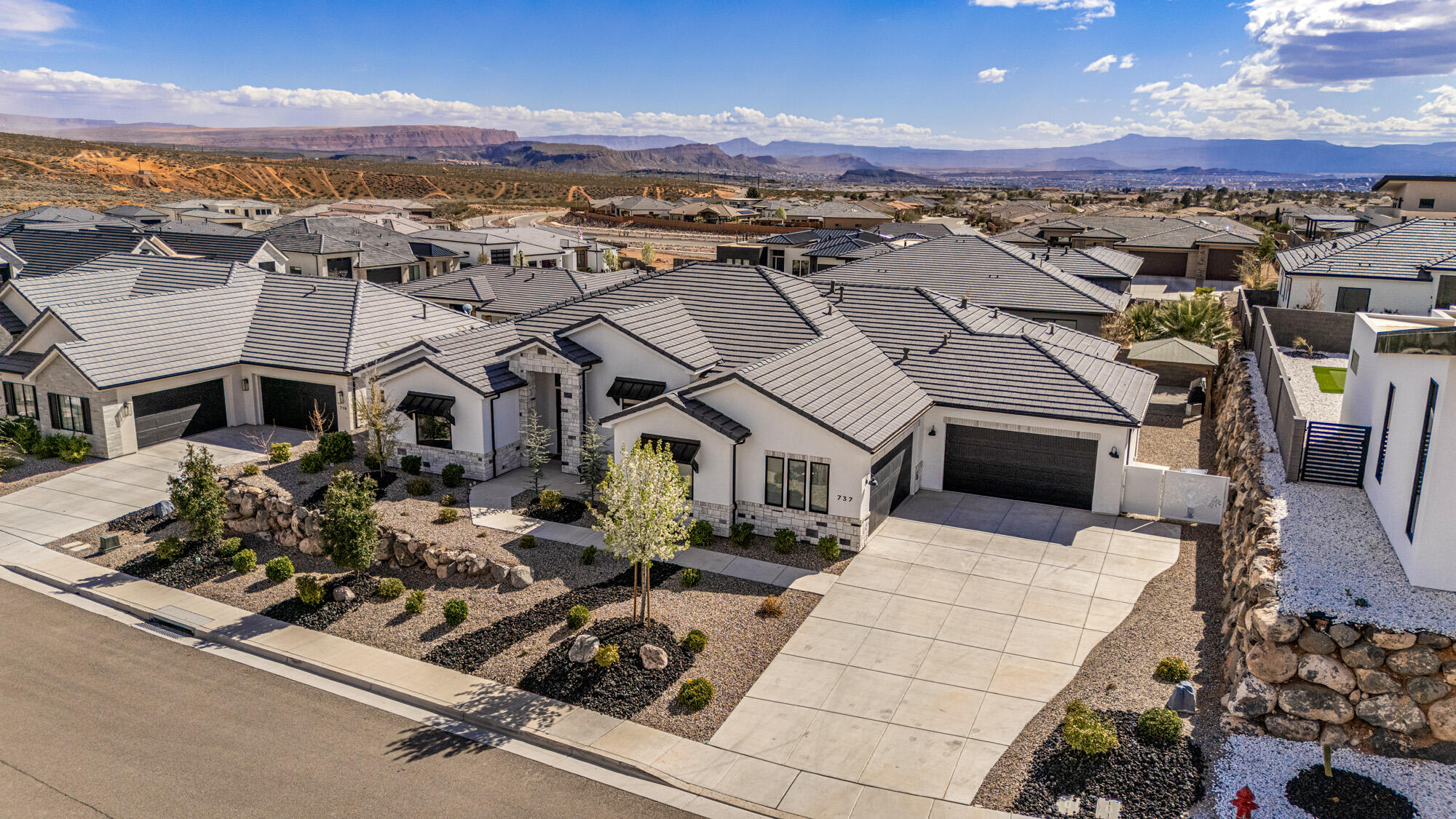 WASHINGTON VISTA - Residential
