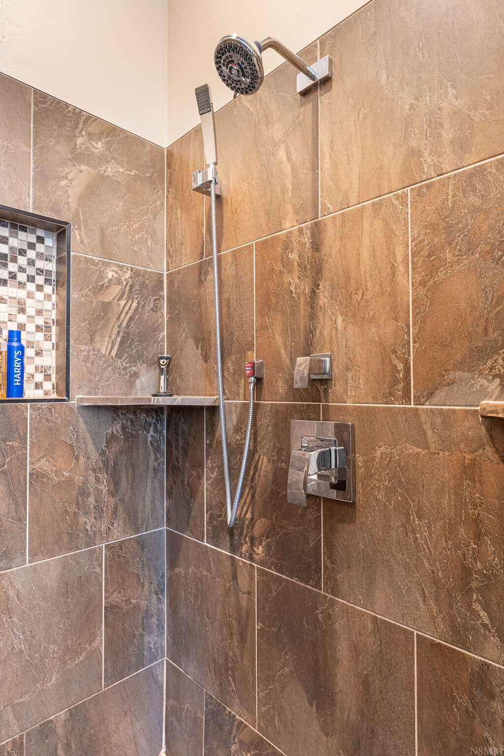 LEDGES OF SG WHITE ROCKS - Residential