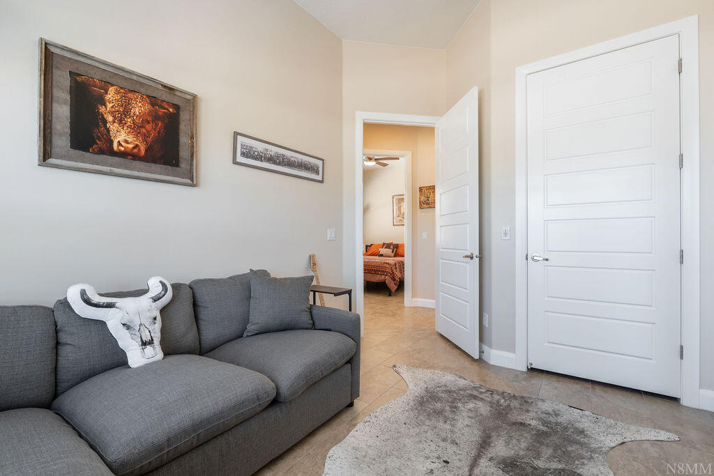 LEDGES OF SG WHITE ROCKS - Residential