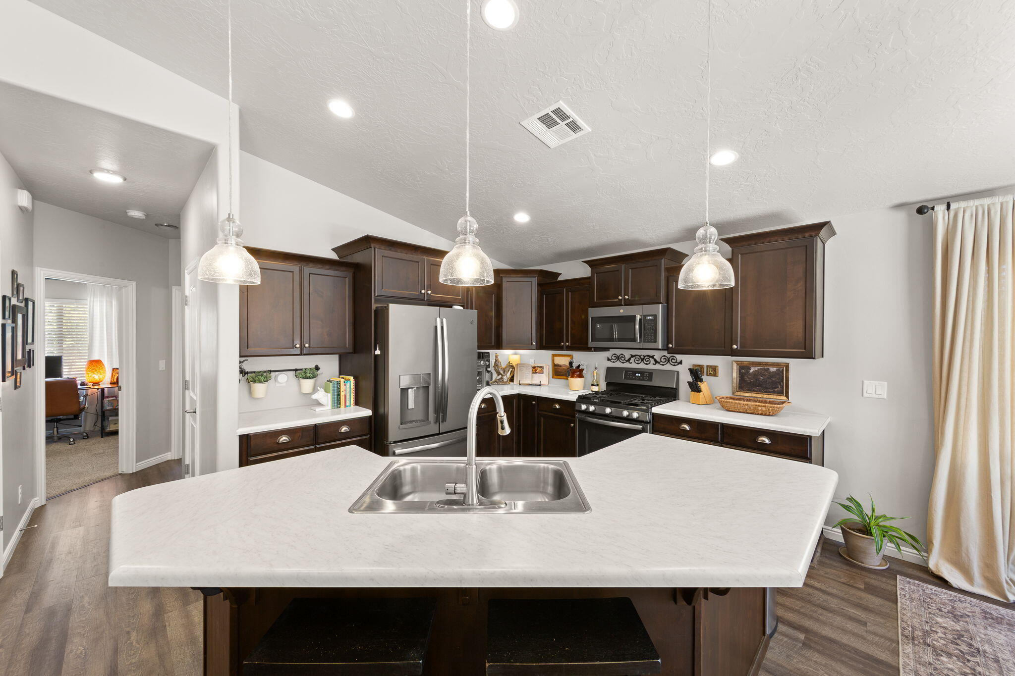 TUPELO ESTATES - Residential