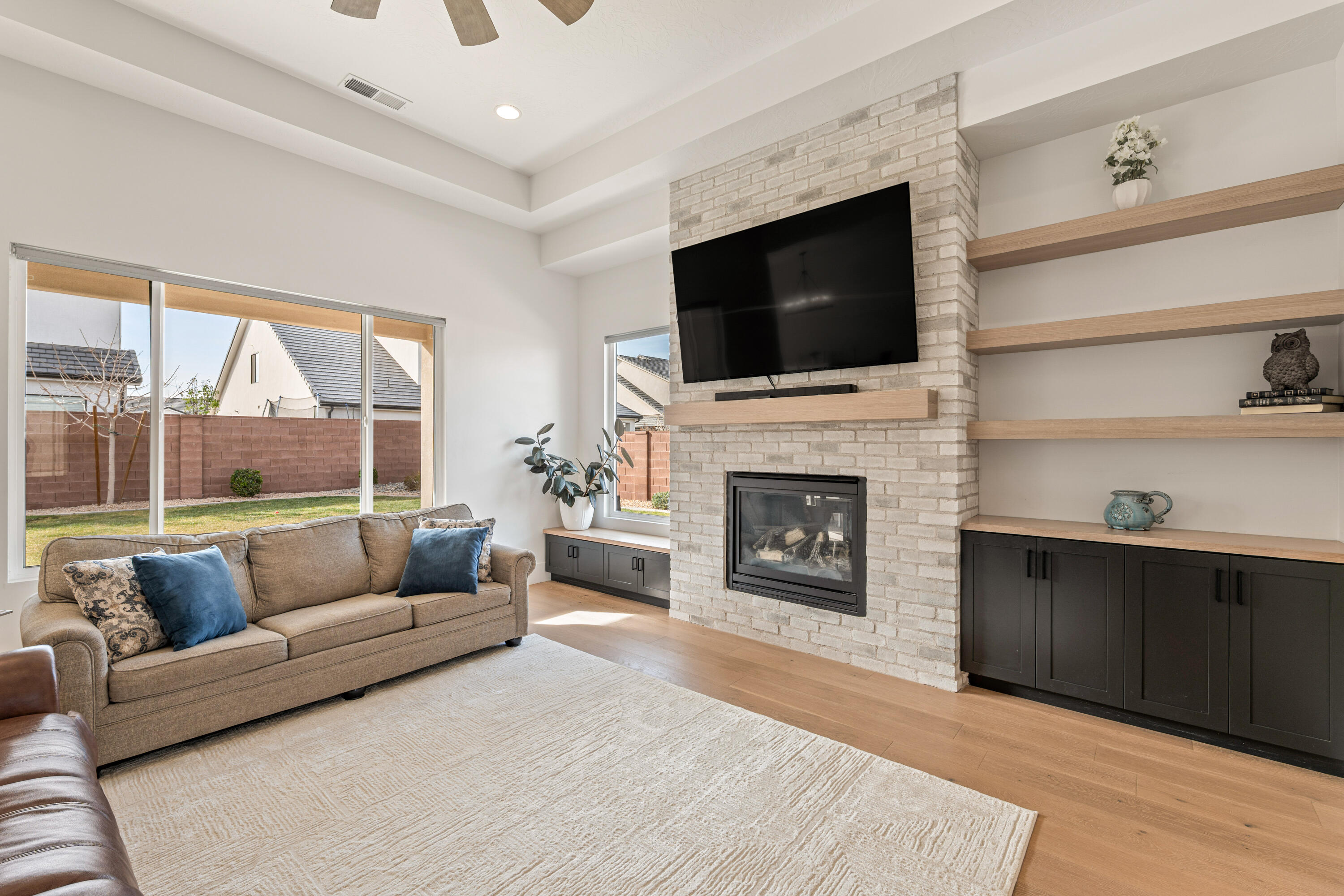 DESERT SAGE - Residential