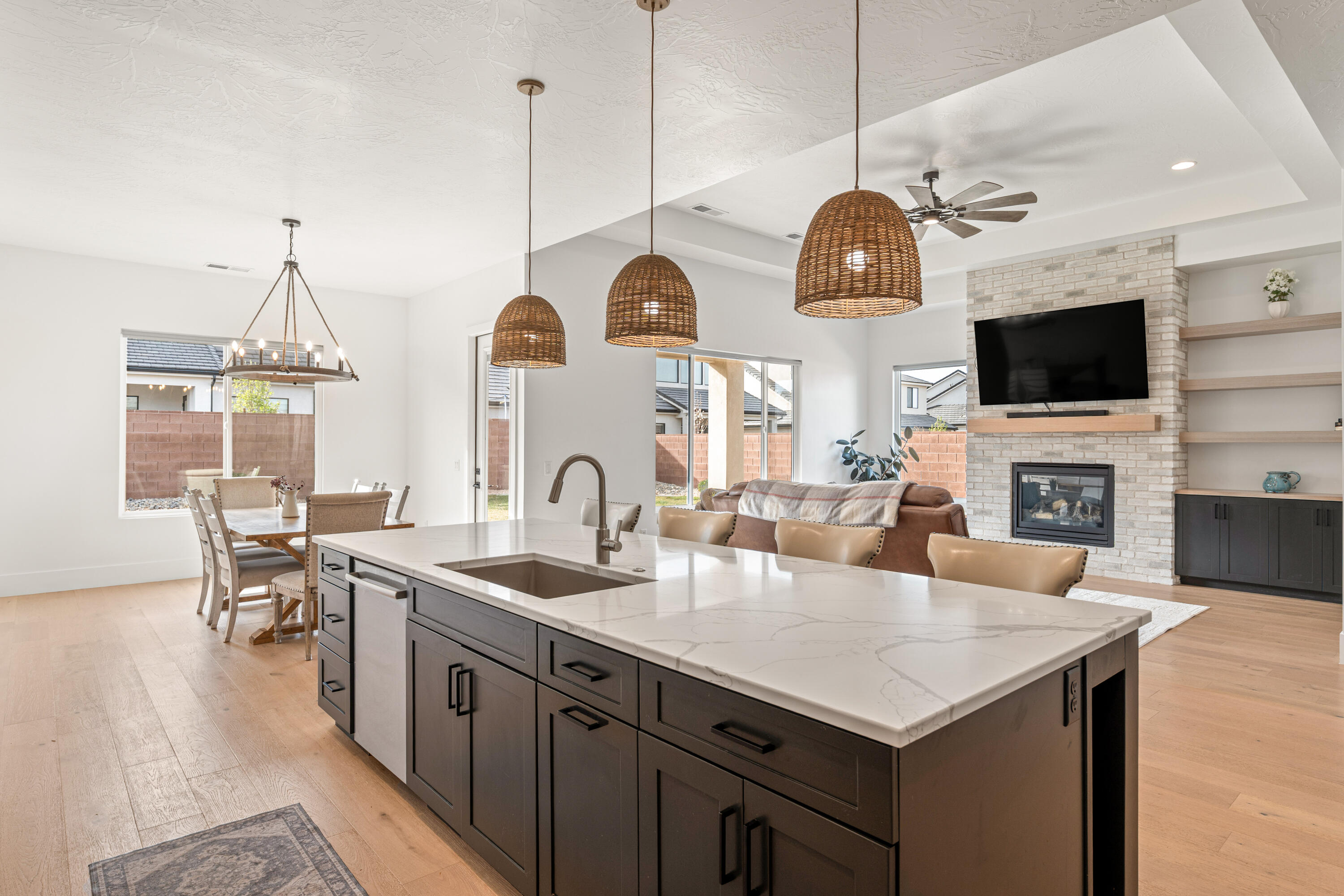 DESERT SAGE - Residential