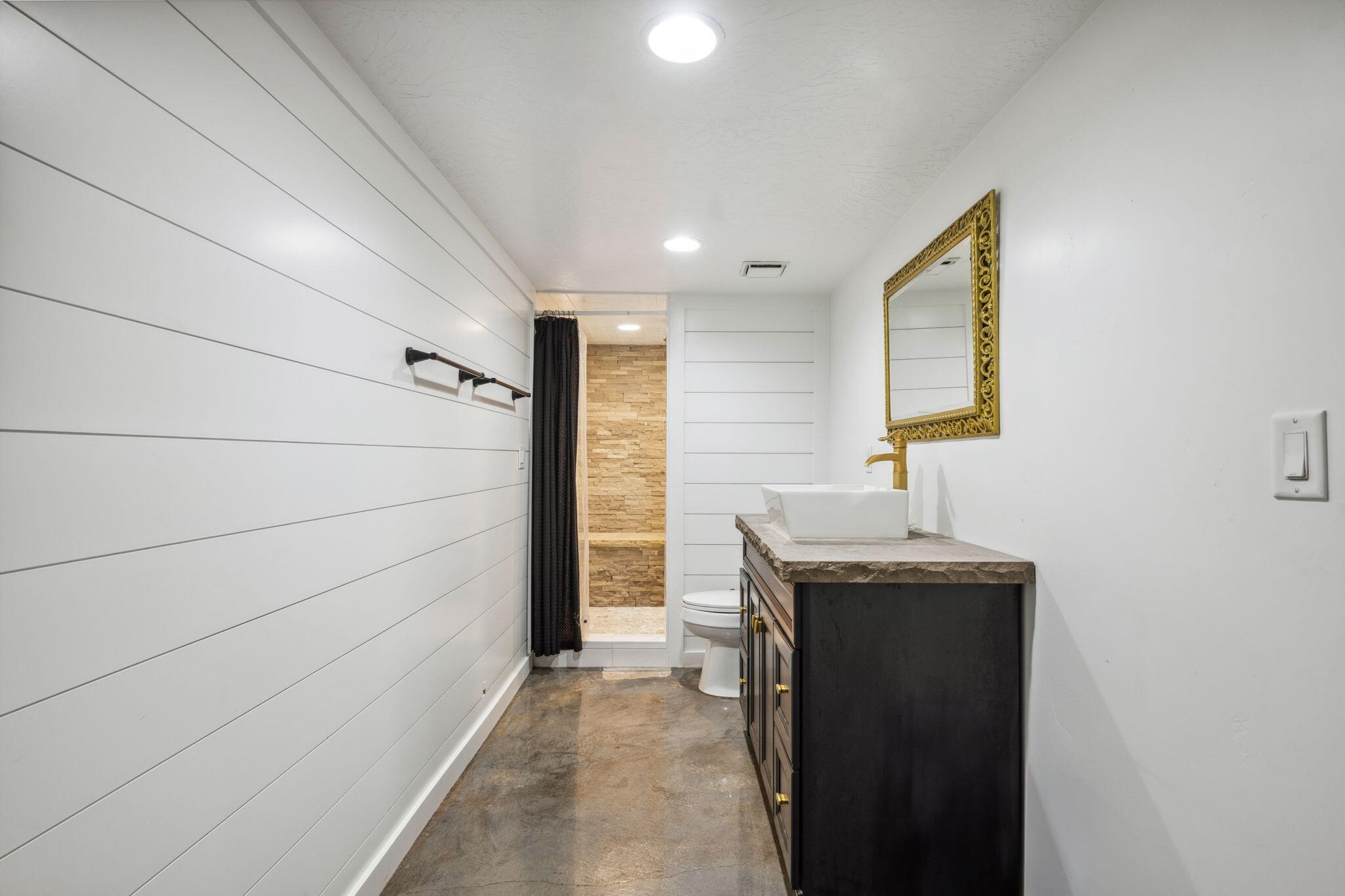 SAGE HOLLOW - Residential