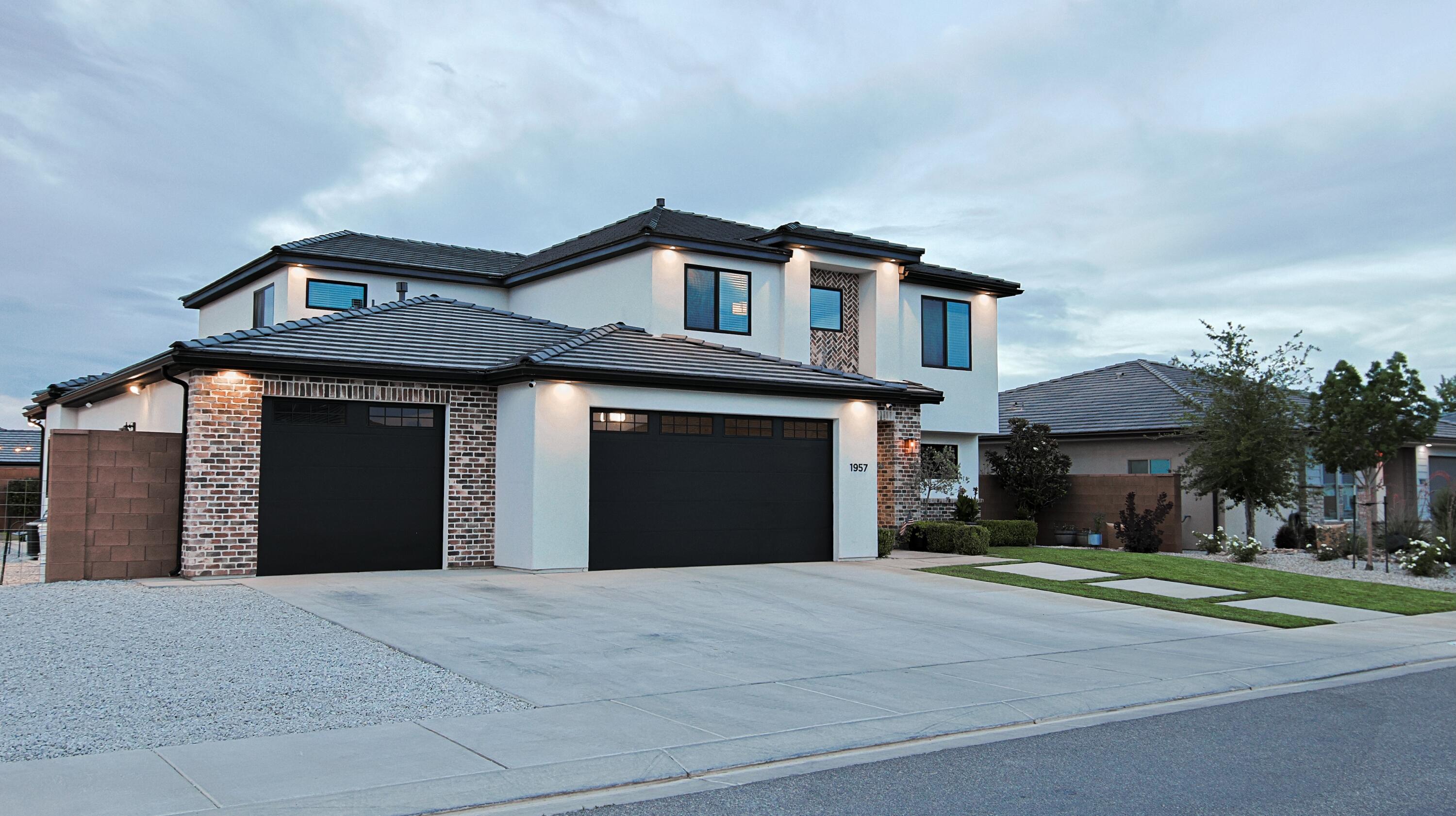SAGE CANYON - Residential