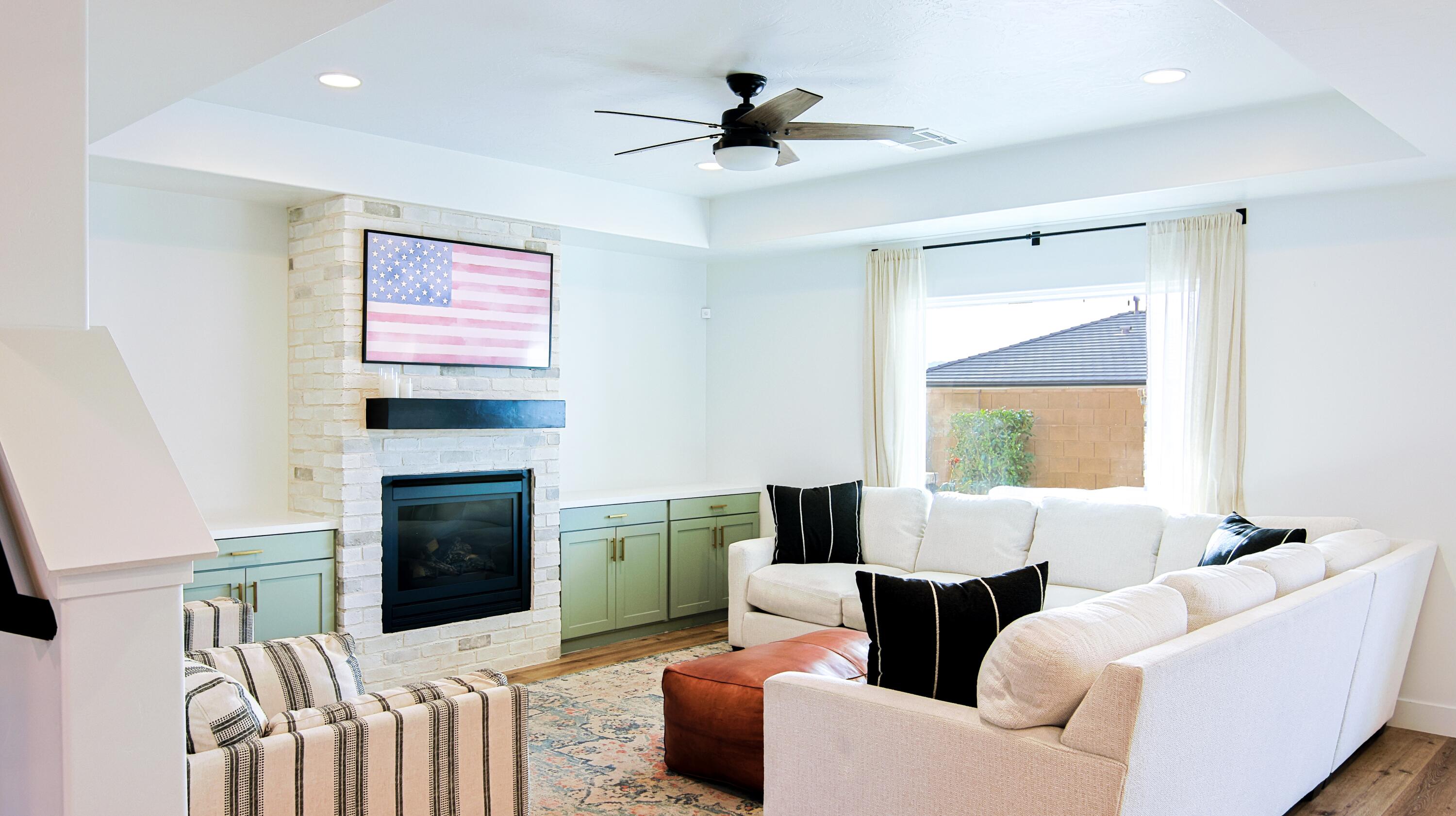 SAGE CANYON - Residential