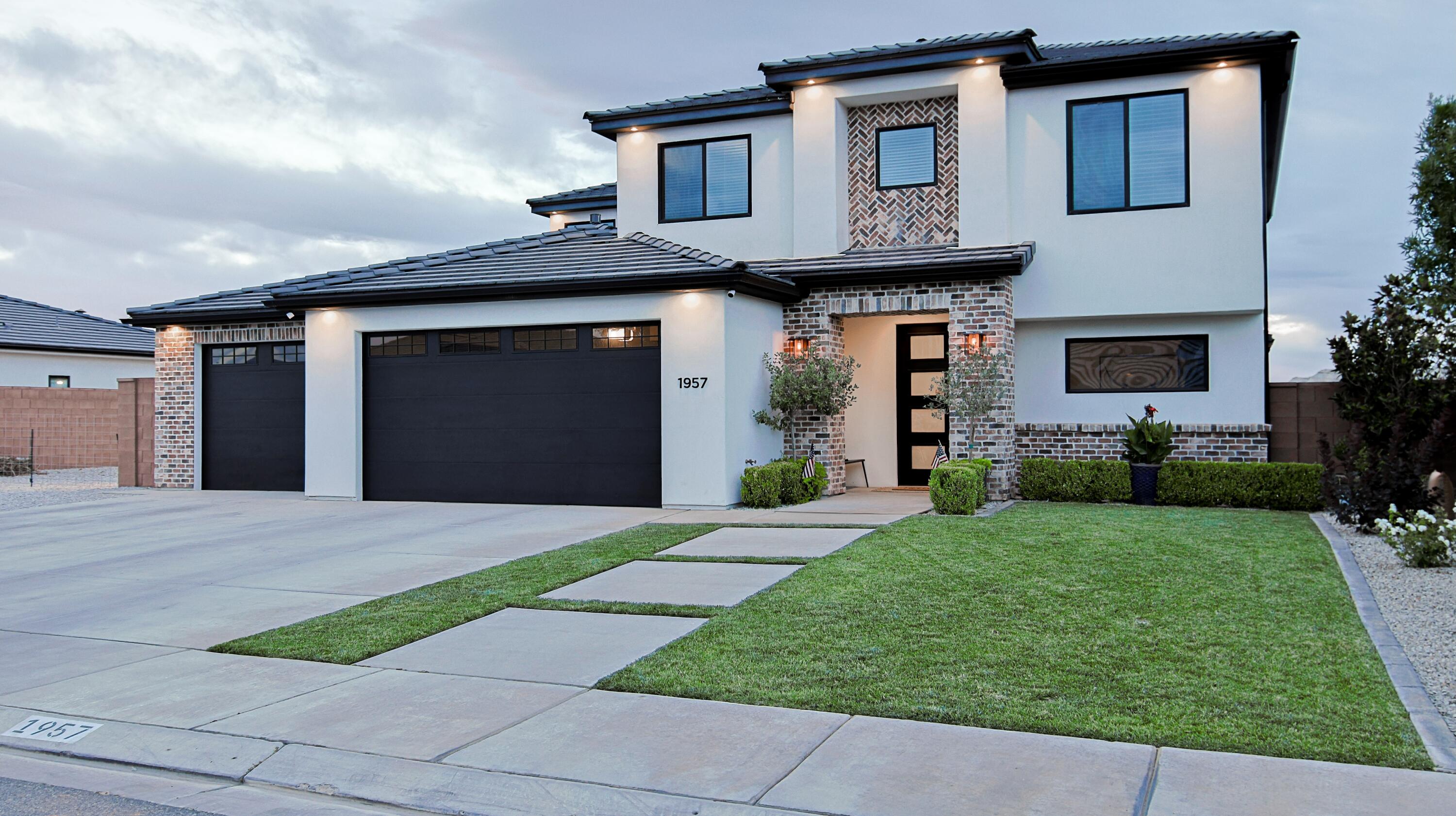 SAGE CANYON - Residential