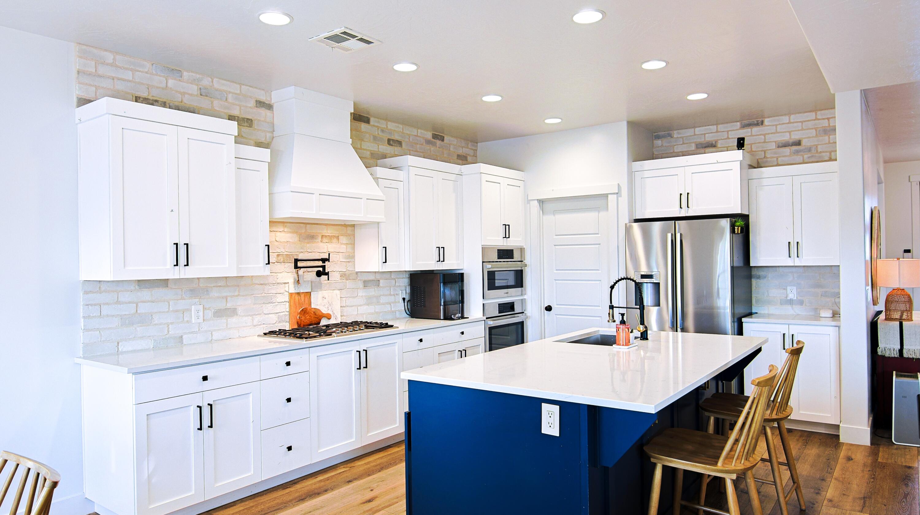 SAGE CANYON - Residential