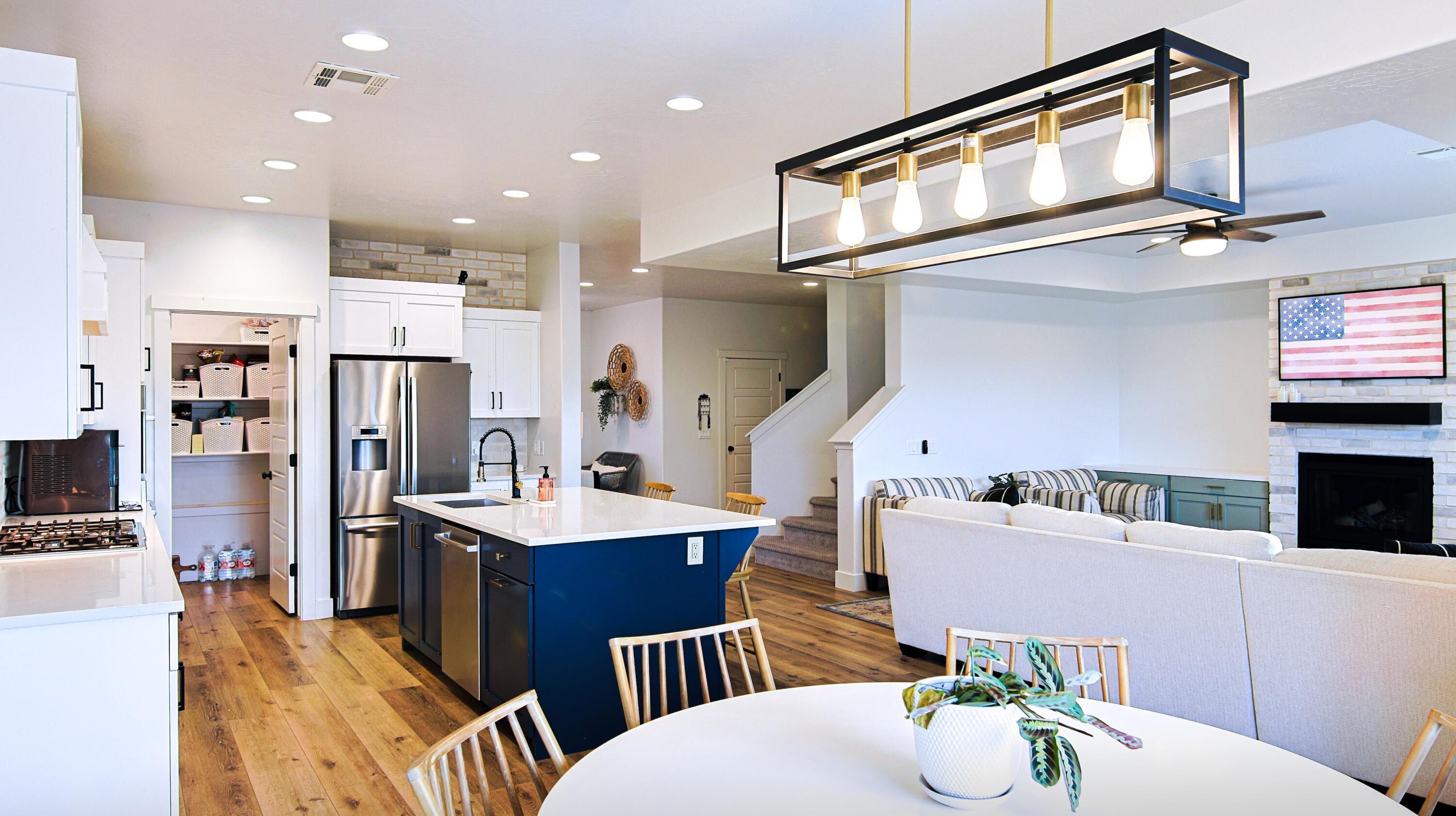 SAGE CANYON - Residential