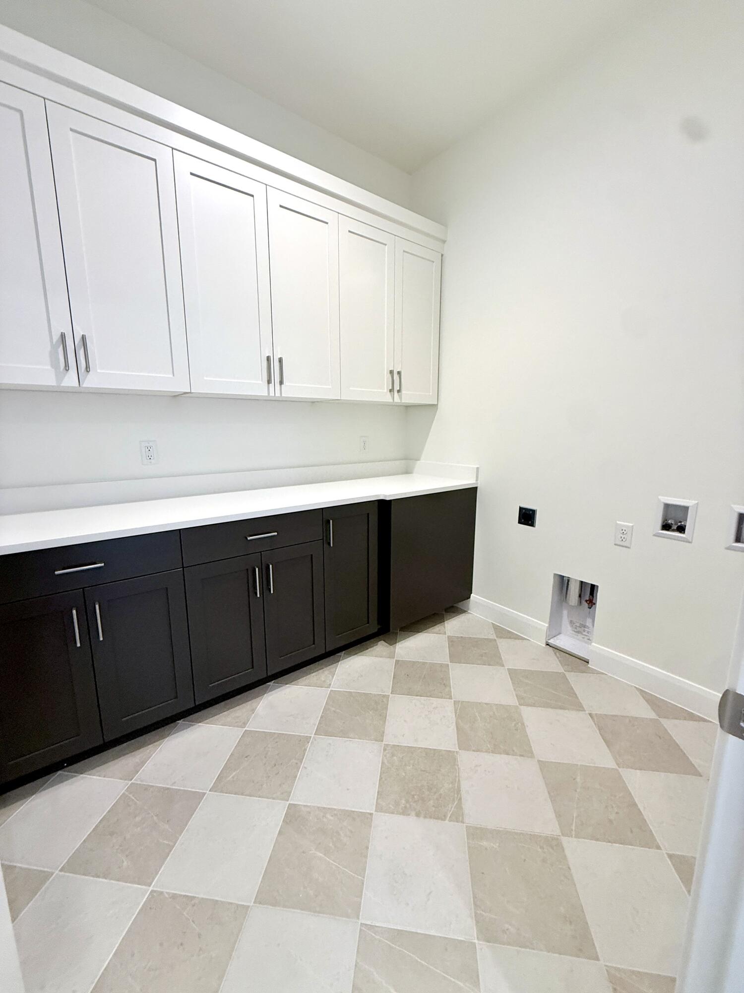 FRANKLIN FIELDS - Residential