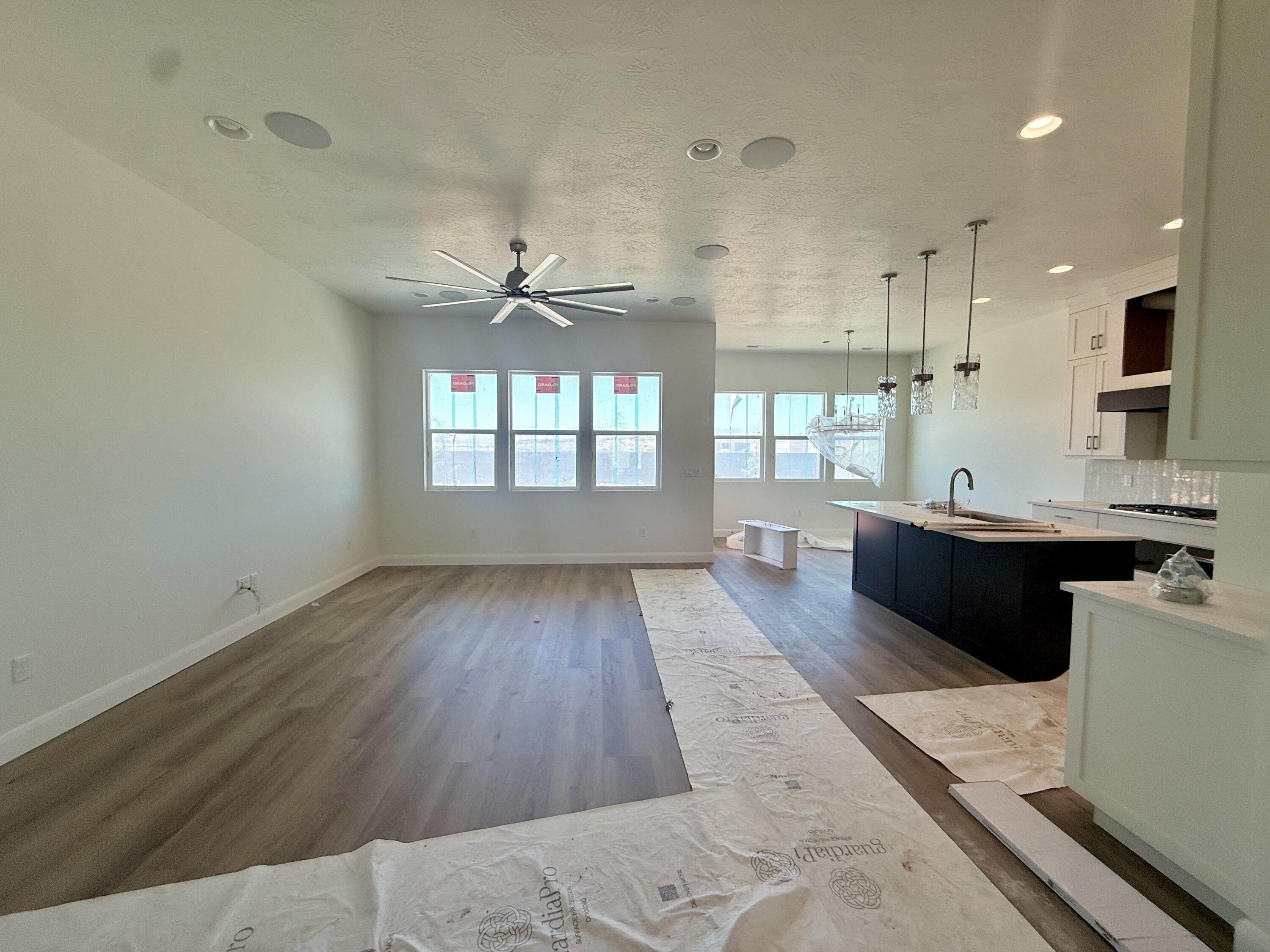 FRANKLIN FIELDS - Residential