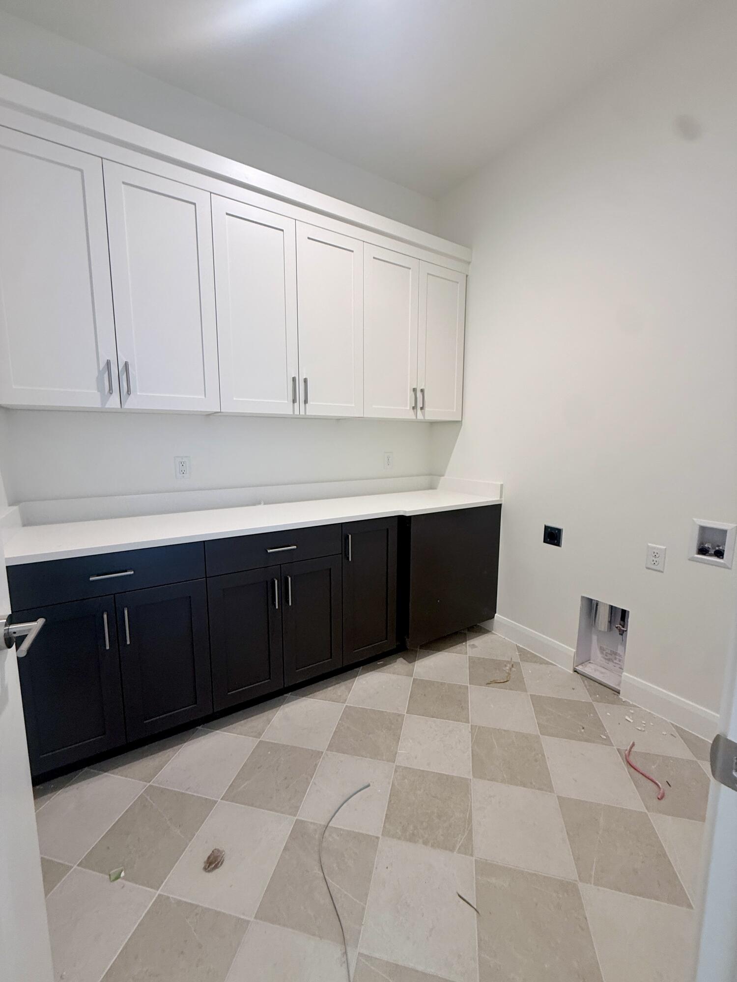 FRANKLIN FIELDS - Residential