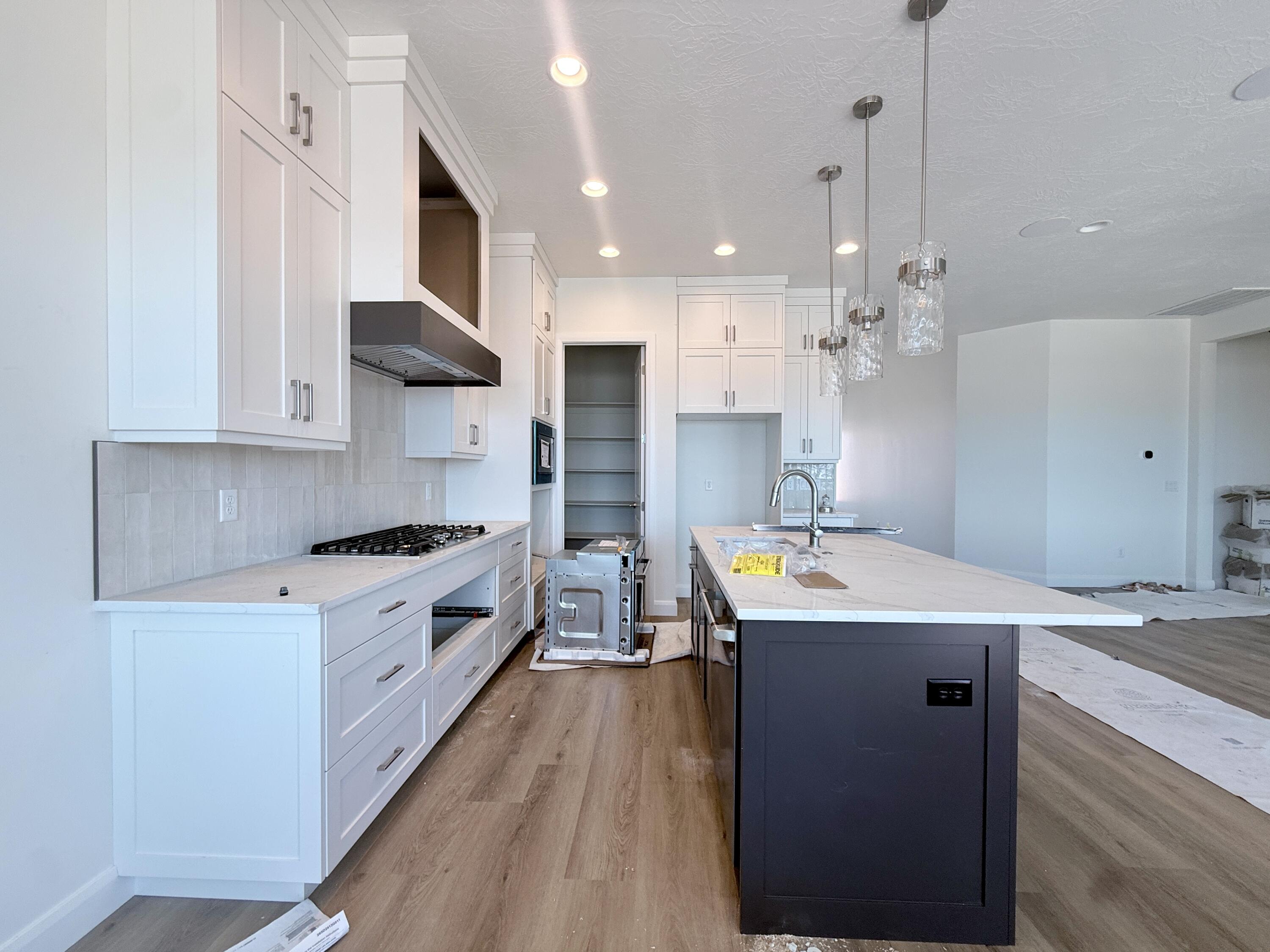 FRANKLIN FIELDS - Residential