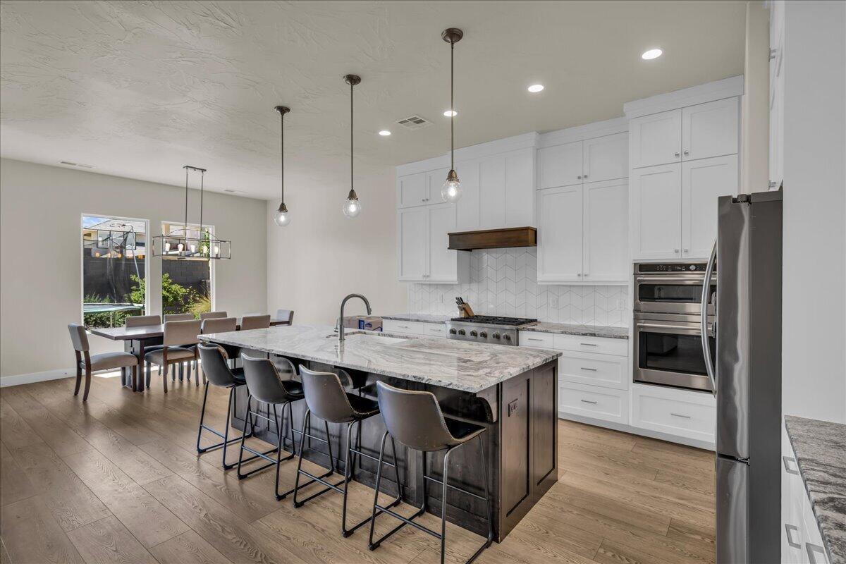 FRANKLIN FIELDS - Residential