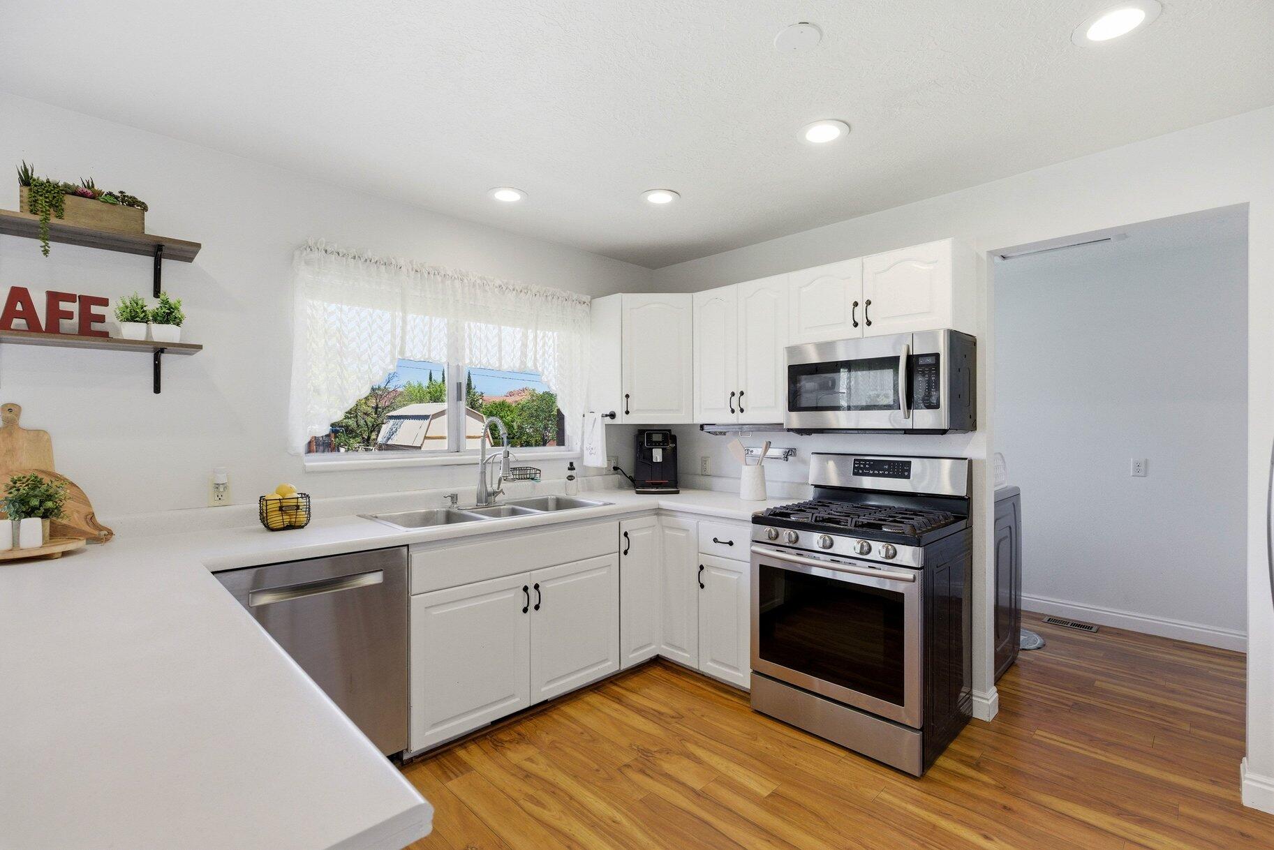 SANTA CLARA HEIGHTS - Residential