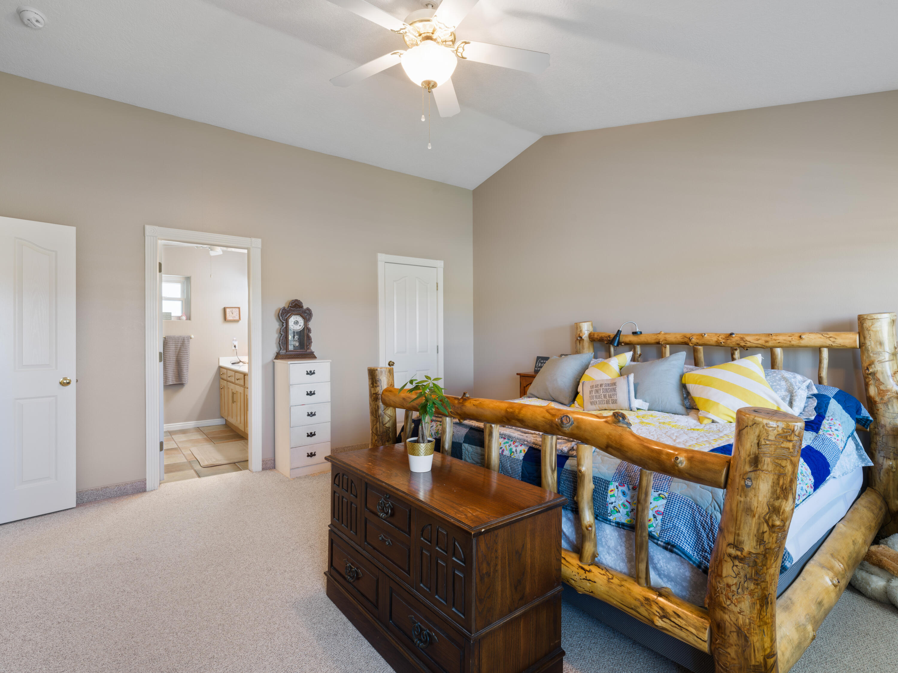 ENTERPRISE TOWNSITE - Residential