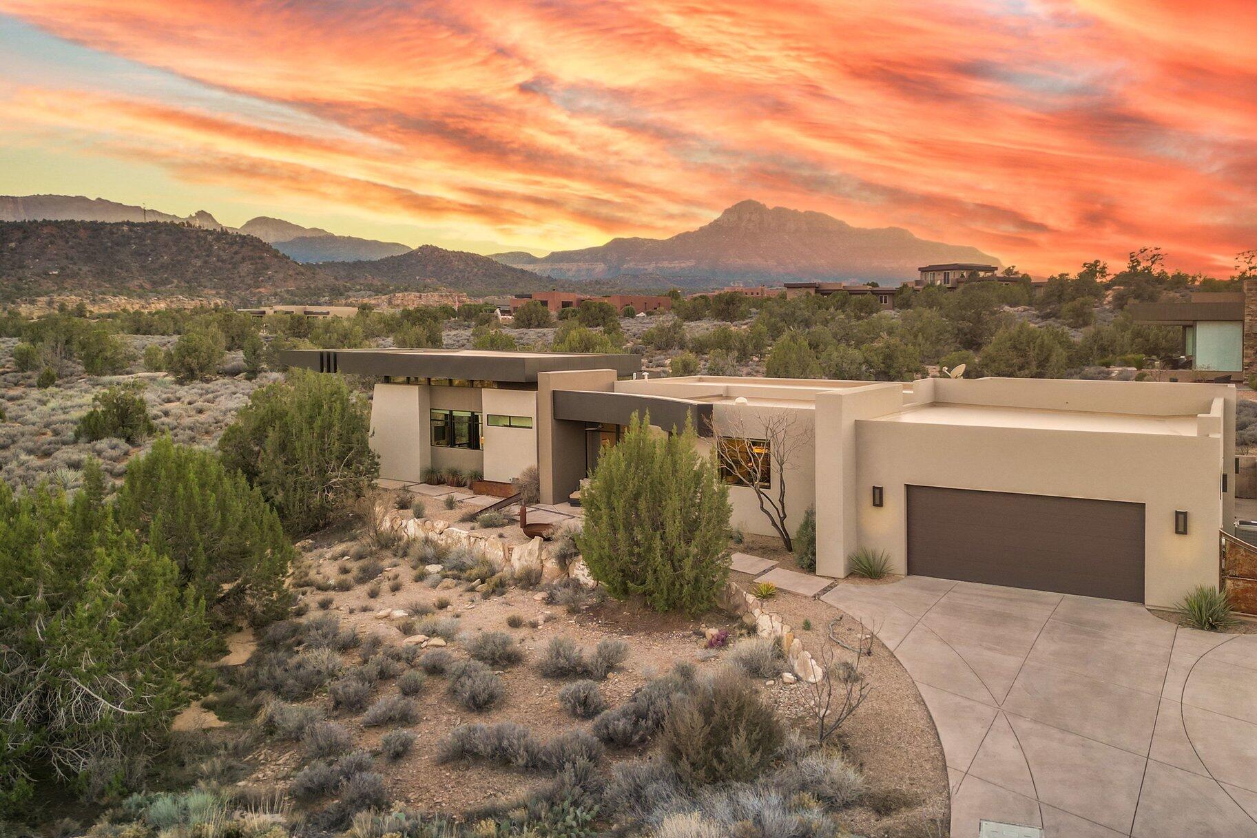 ANASAZI PLATEAU - Residential