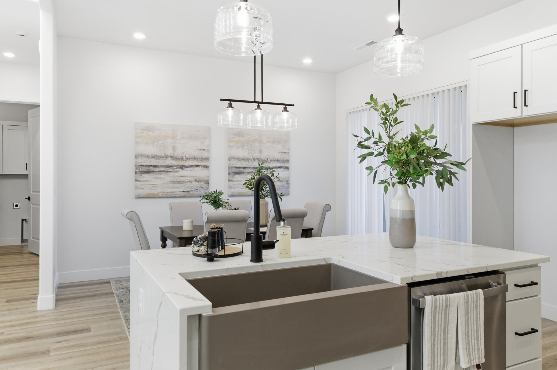 DESERT COLOR SAGE HAVEN - Residential