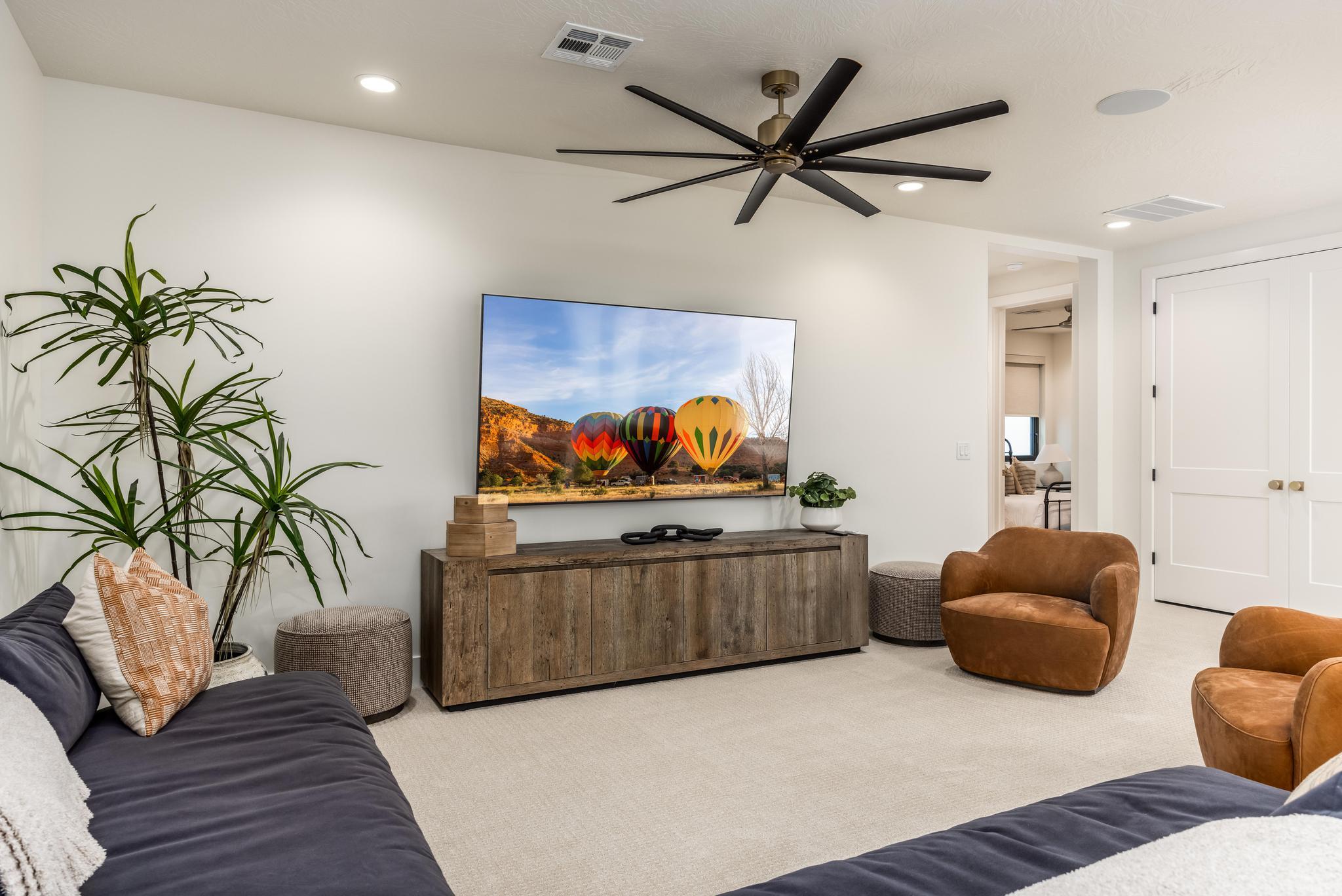 DESERT COLOR RESORT - Residential