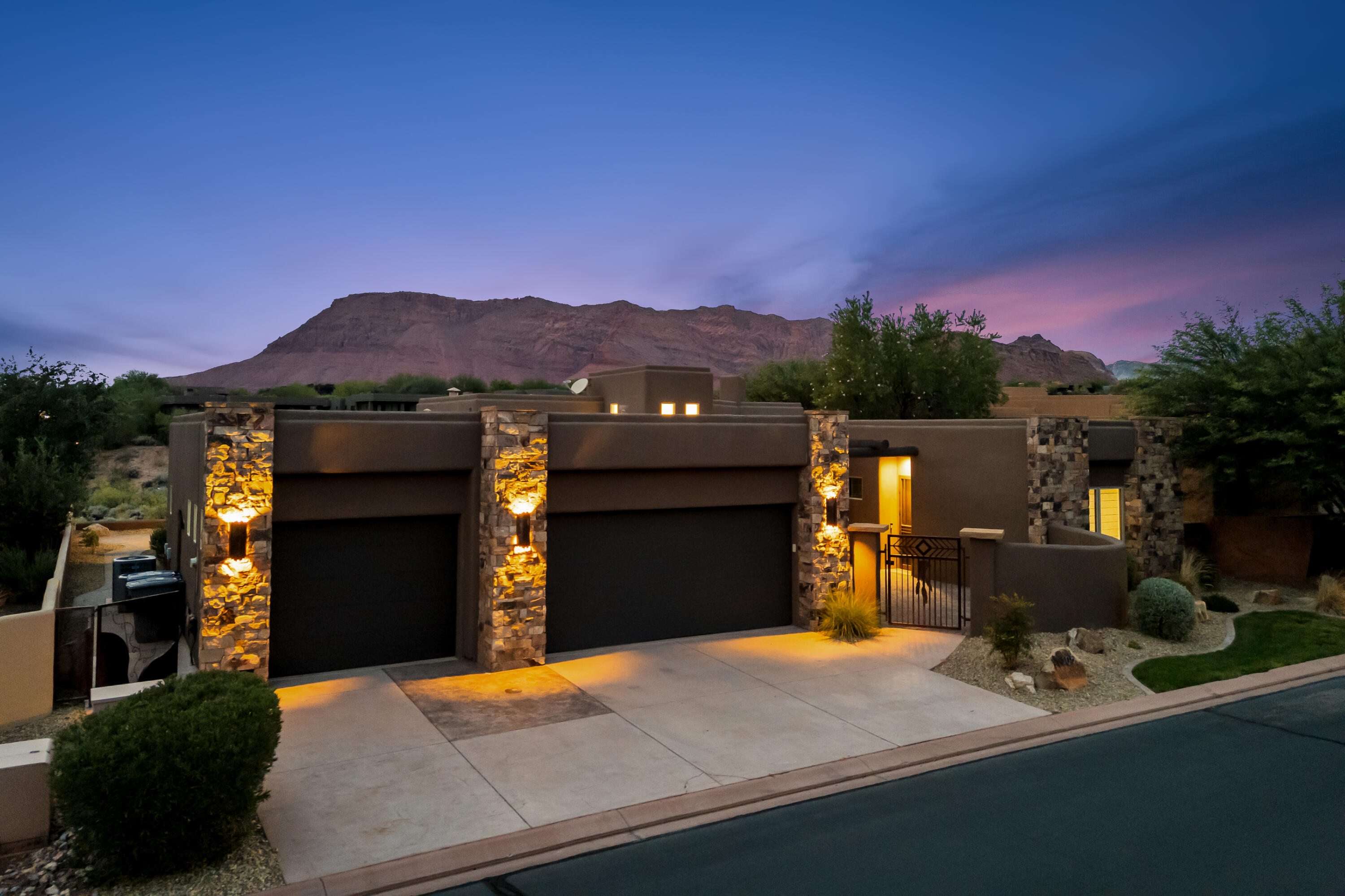CLIFFS OF SNOW CANYON - Residential