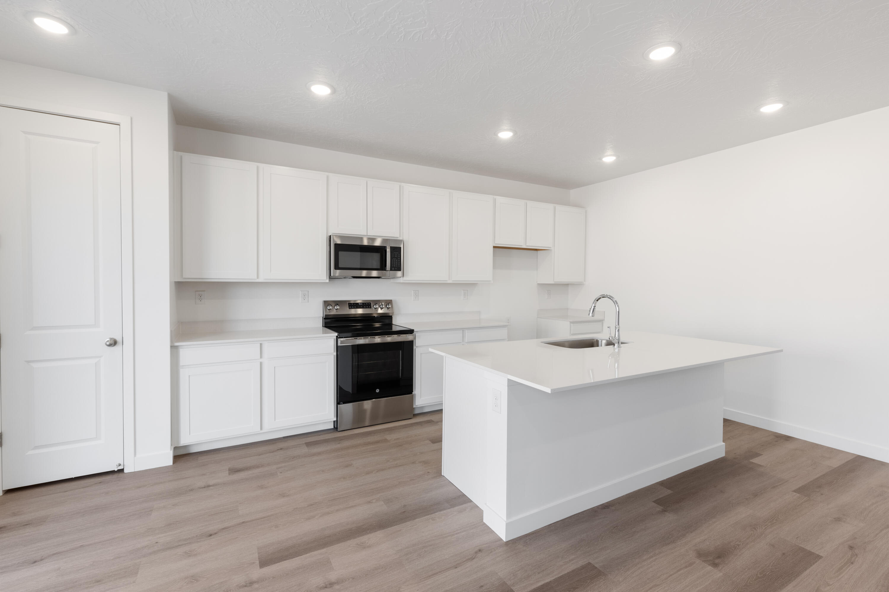CORDERO - Residential