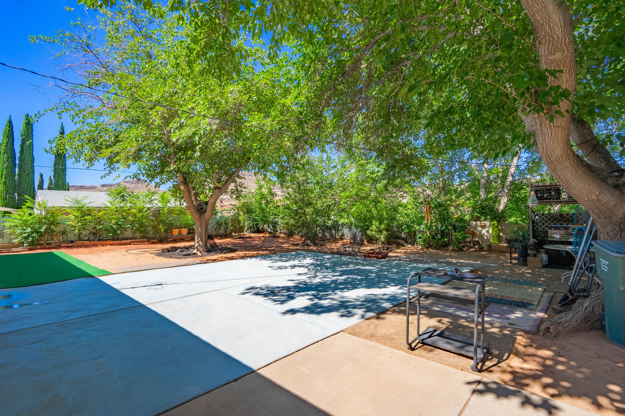RED HILLS - Residential