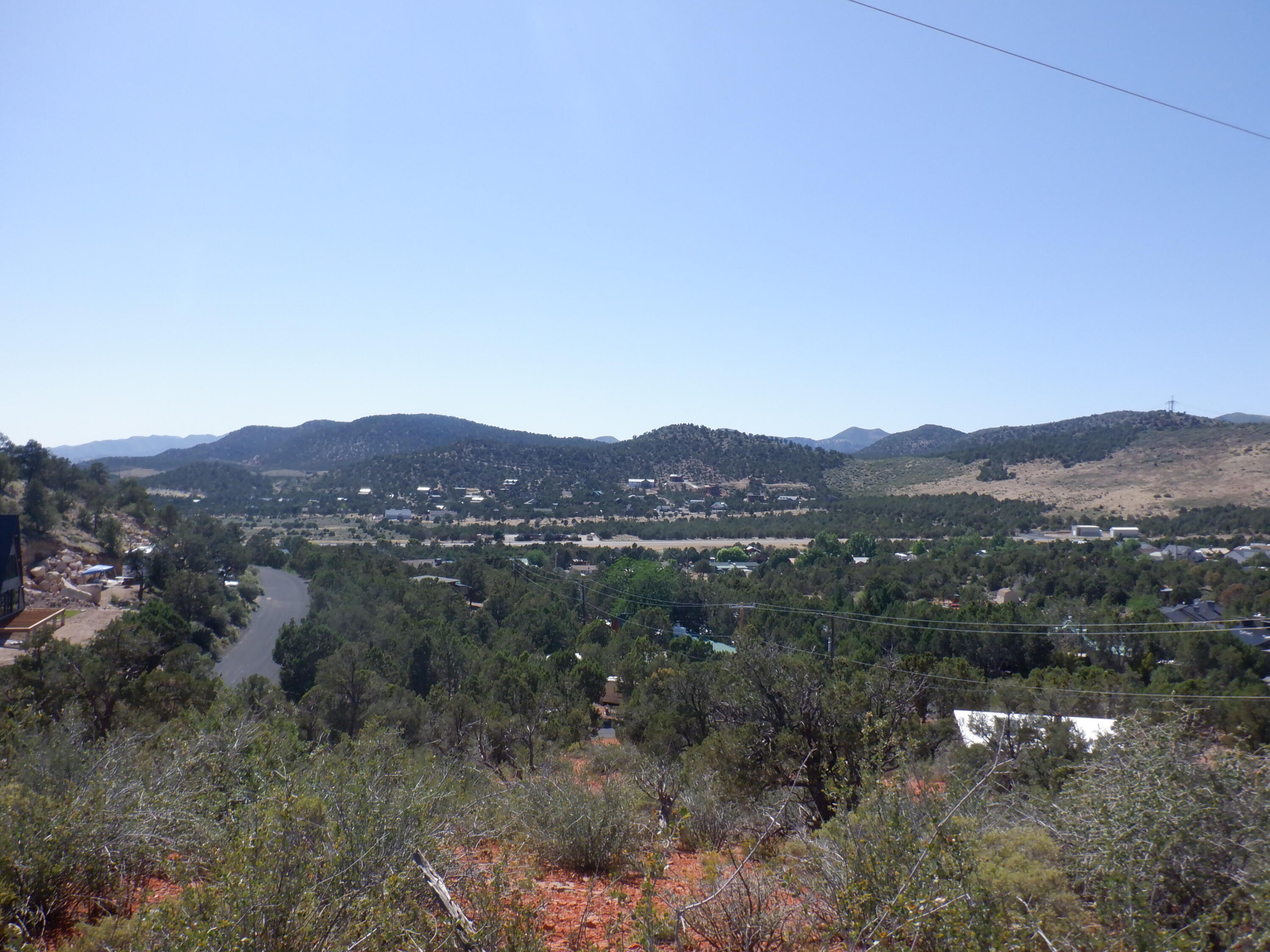 DIXIE DEER ESTATES - Land