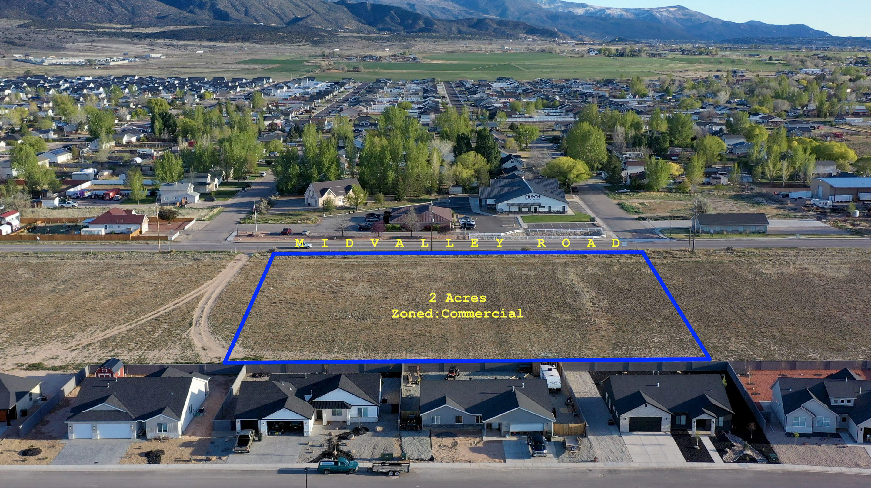 Fantastic Commercial Opportunity in the heart of Enoch City. This lot is located directly across from the Enoch City Offices and the New Enoch City Police Department. There are so many options with this lot for many different business types with residential home growth all around the lot and in Enoch overall.