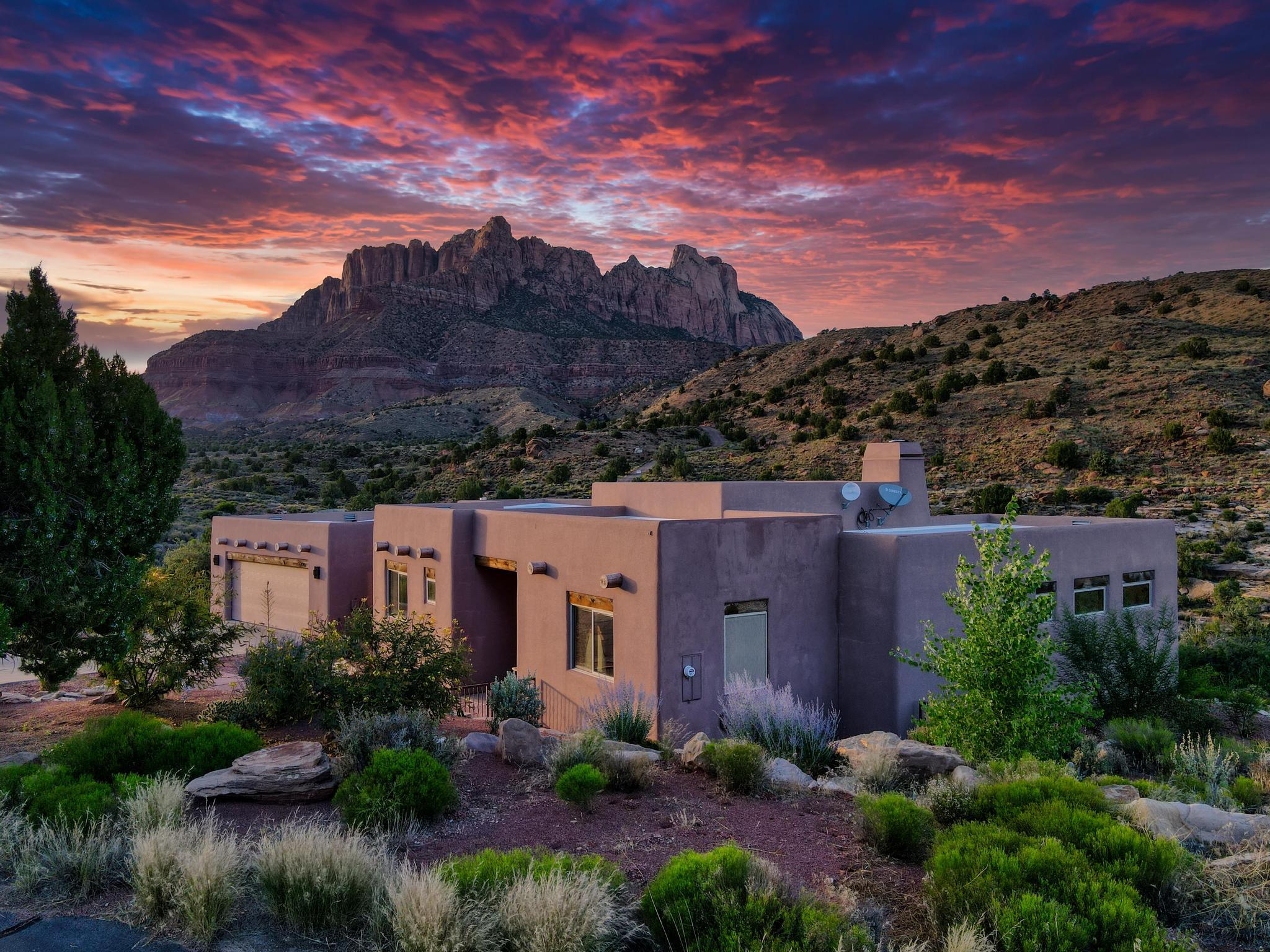 ANASAZI PLATEAU - Residential