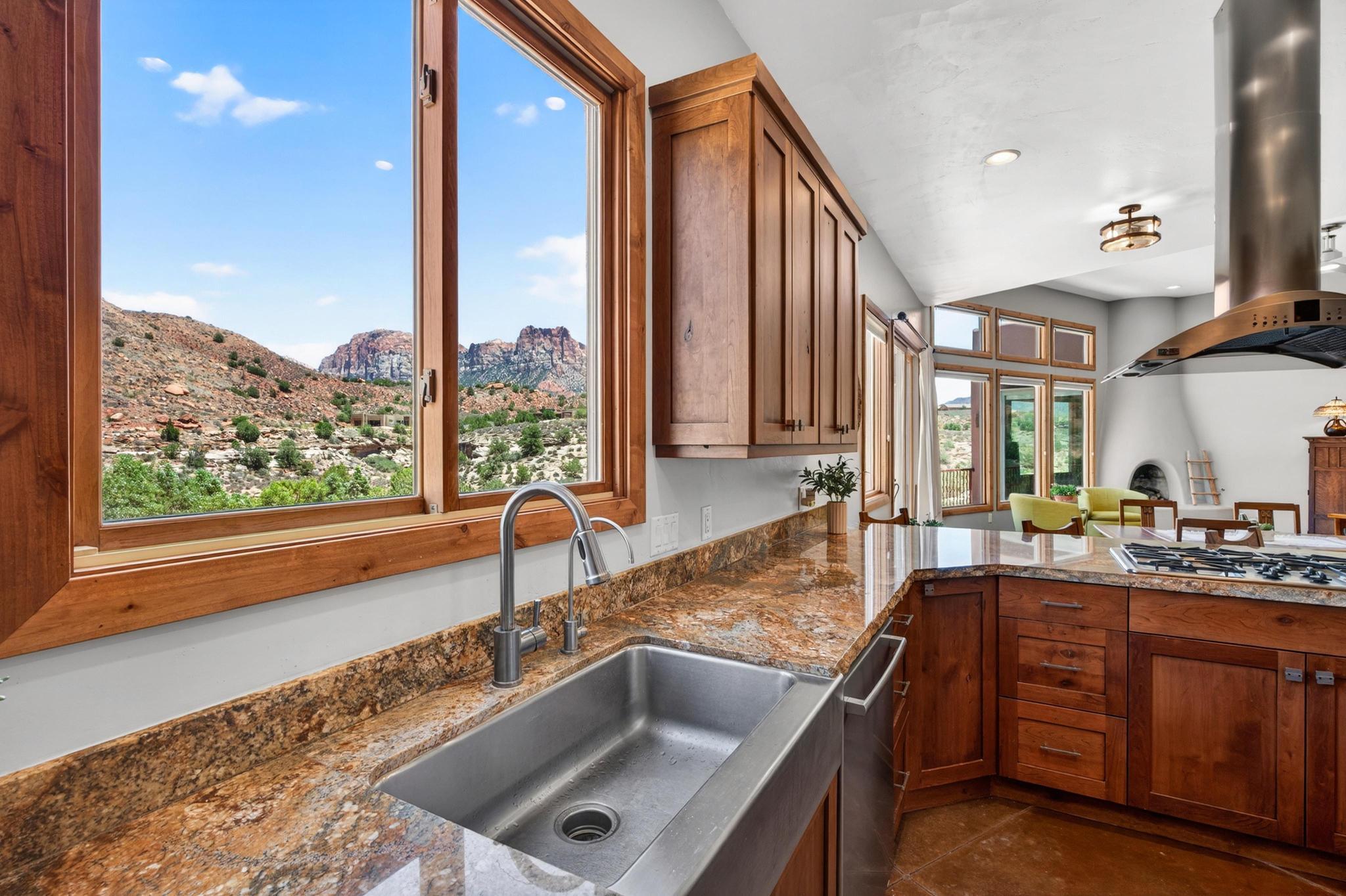 ANASAZI PLATEAU - Residential