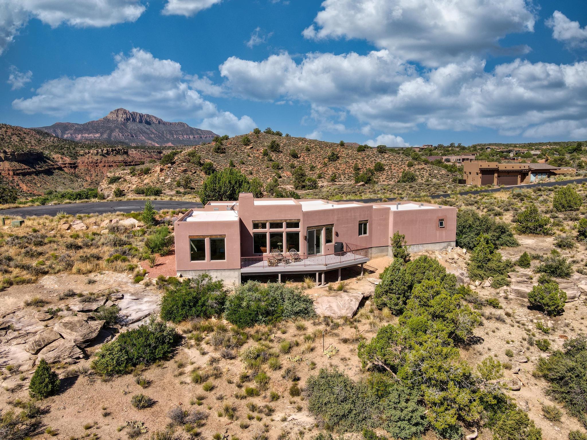 ANASAZI PLATEAU - Residential