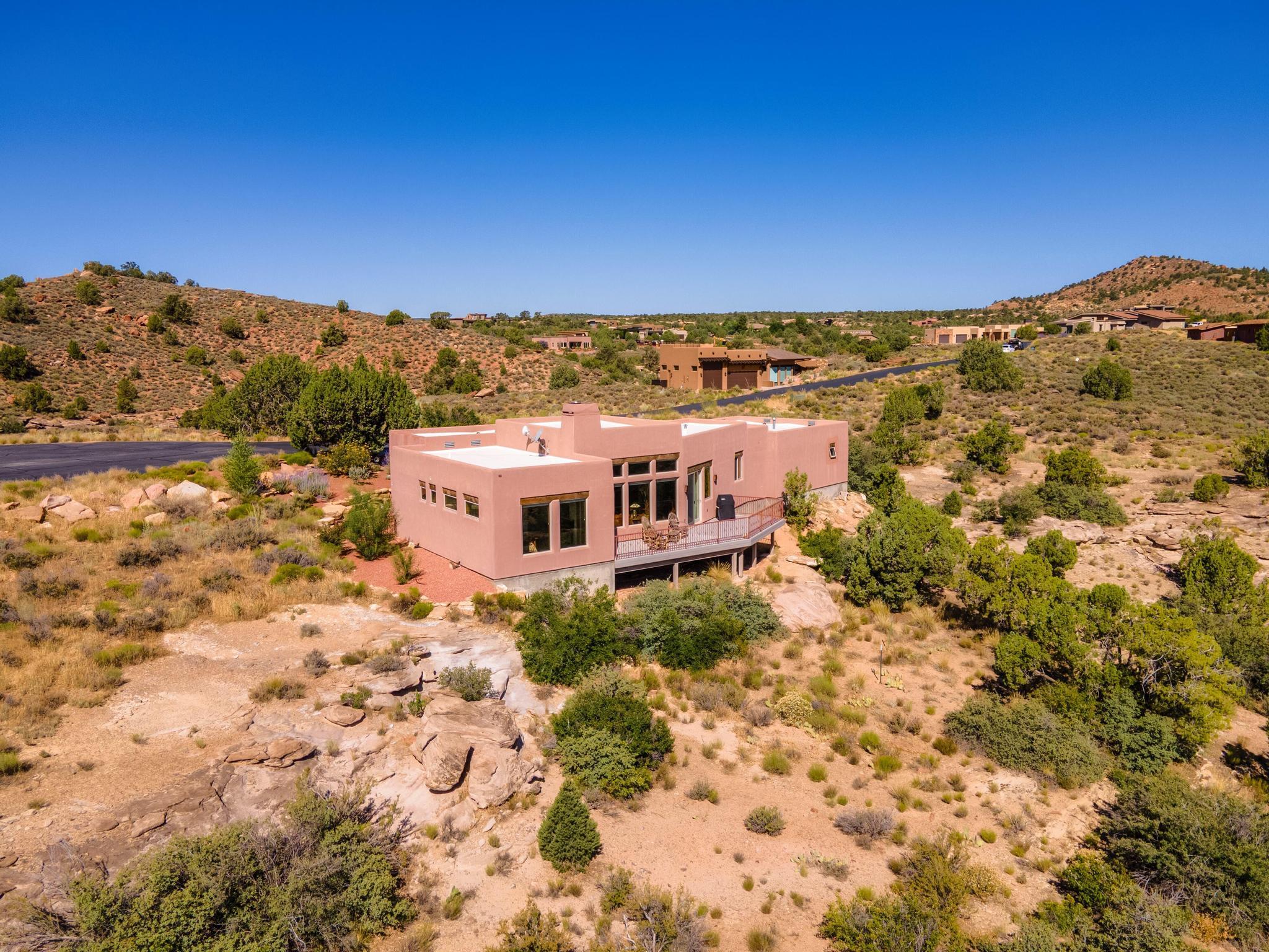 ANASAZI PLATEAU - Residential