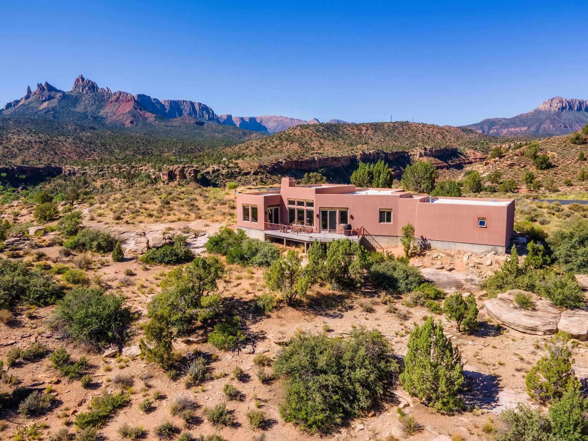 ANASAZI PLATEAU - Residential