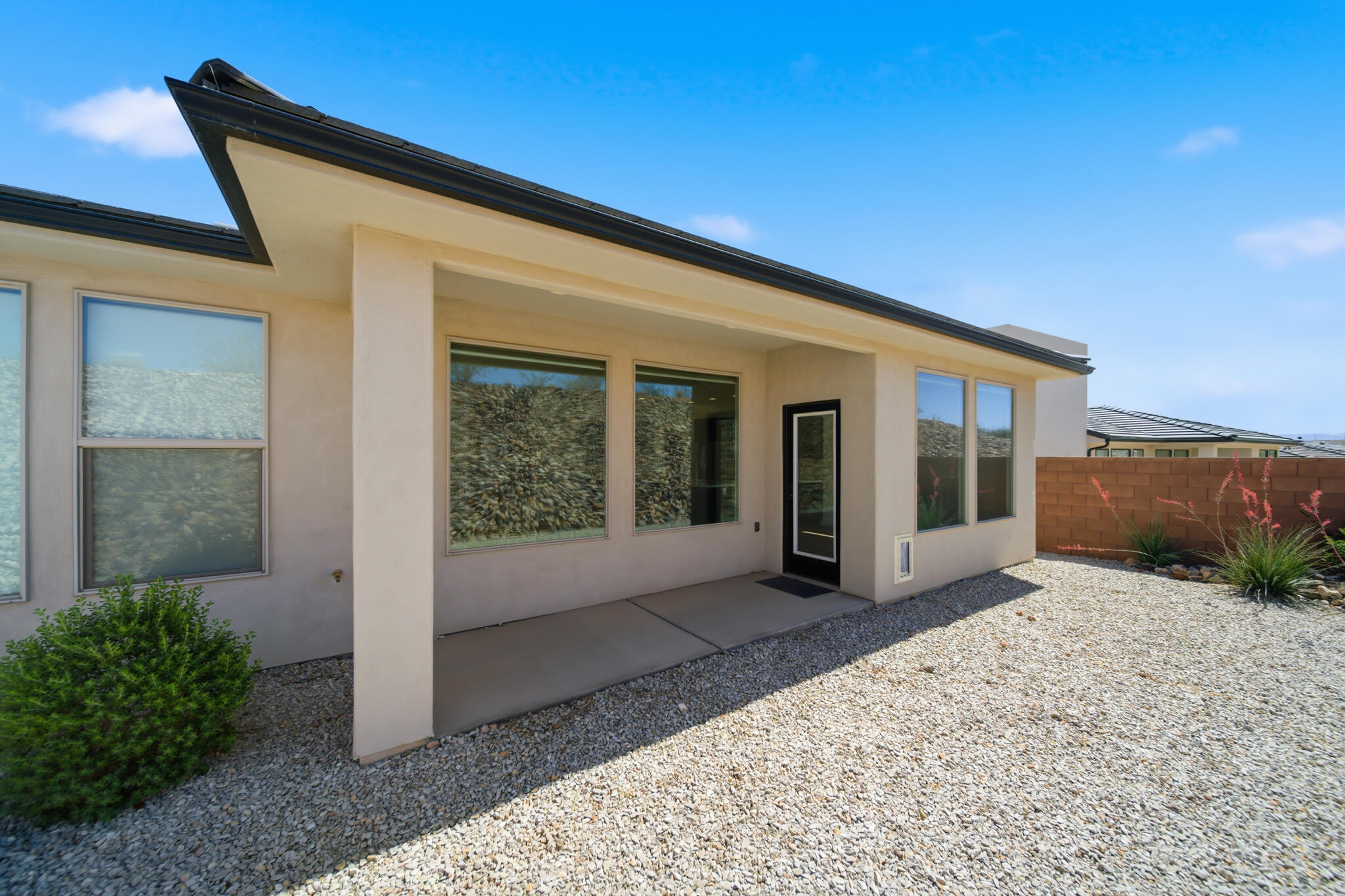 DESERT VISTA - Residential