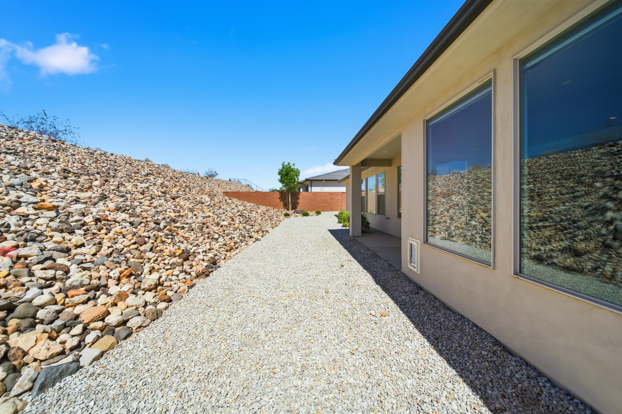 DESERT VISTA - Residential