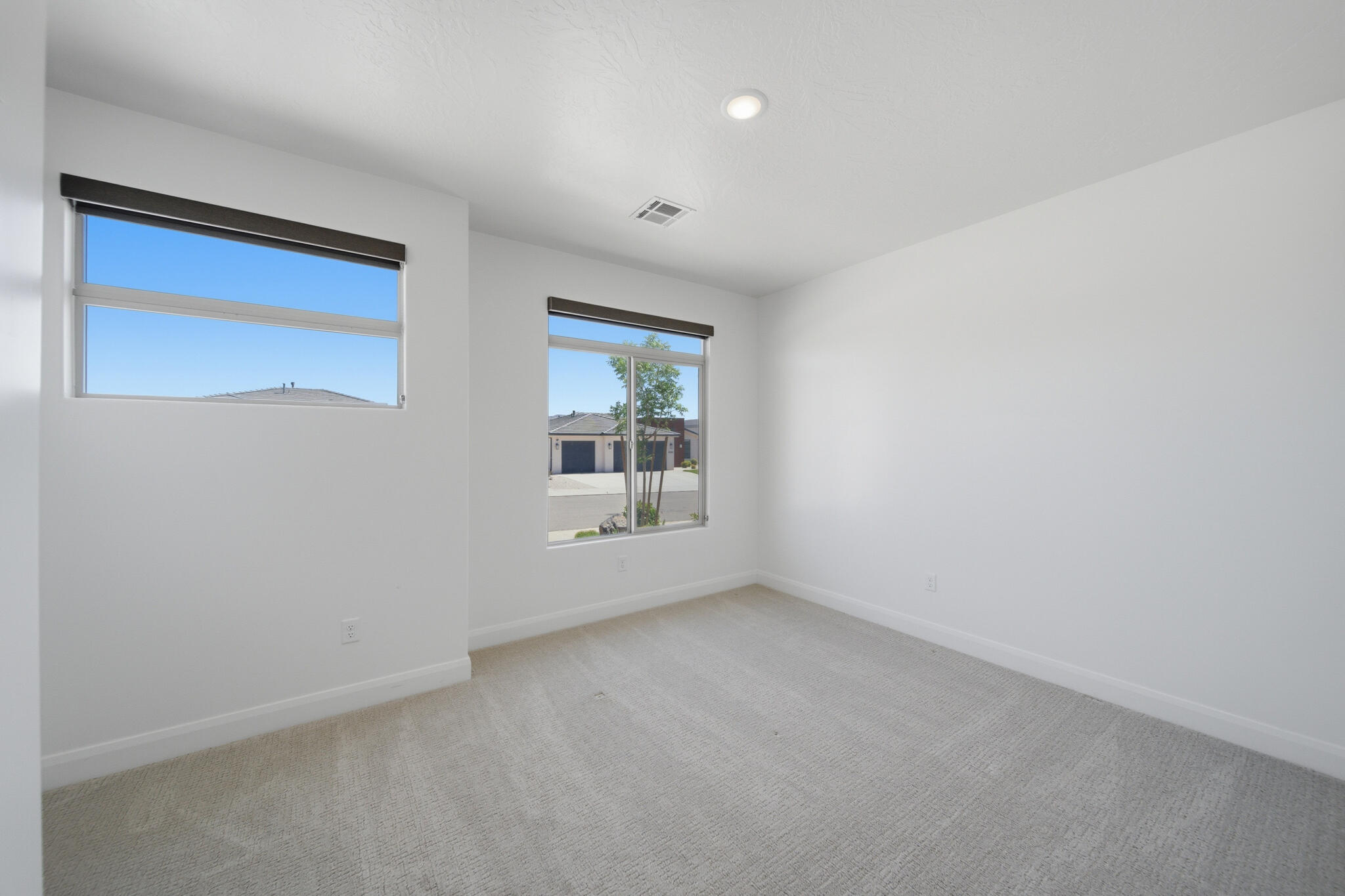 DESERT VISTA - Residential