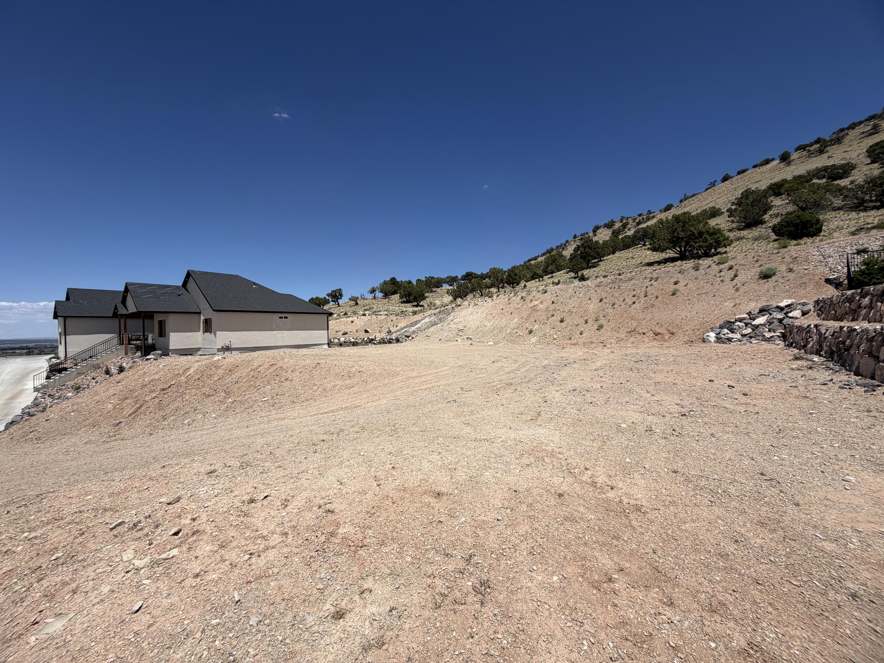 CANYON RIDGE - Land