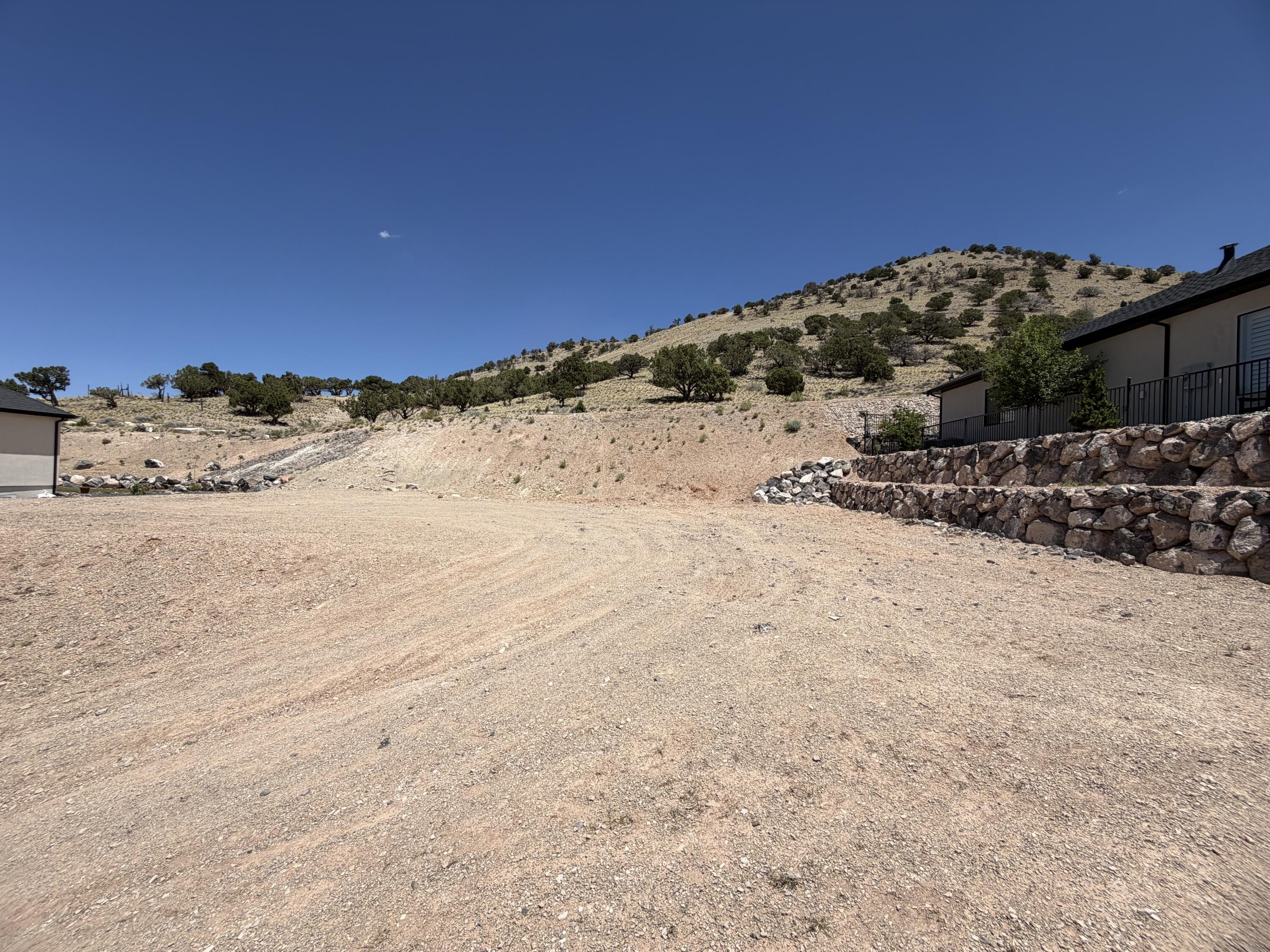 CANYON RIDGE - Land