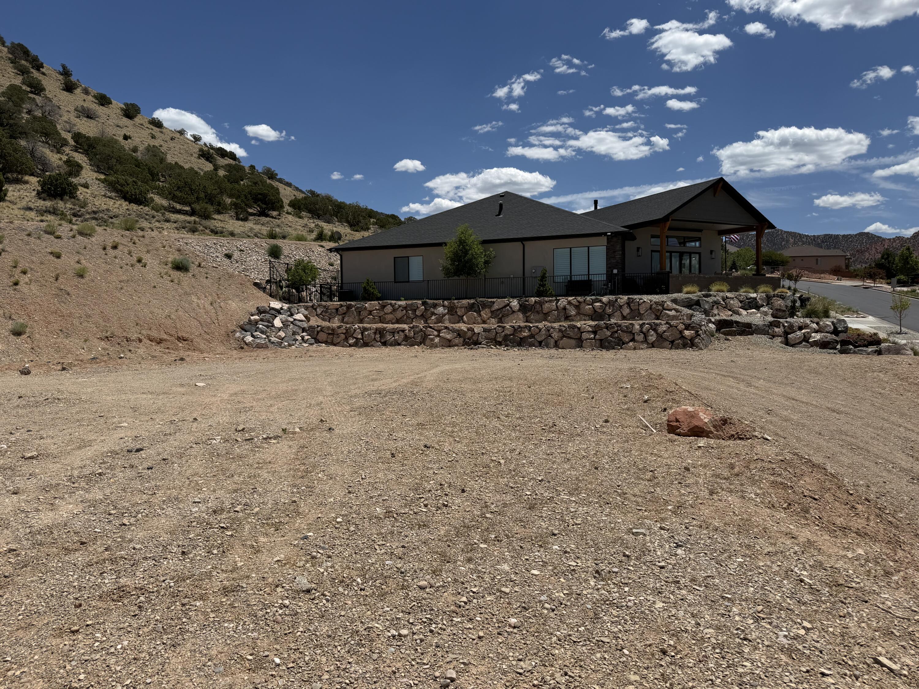 CANYON RIDGE - Land