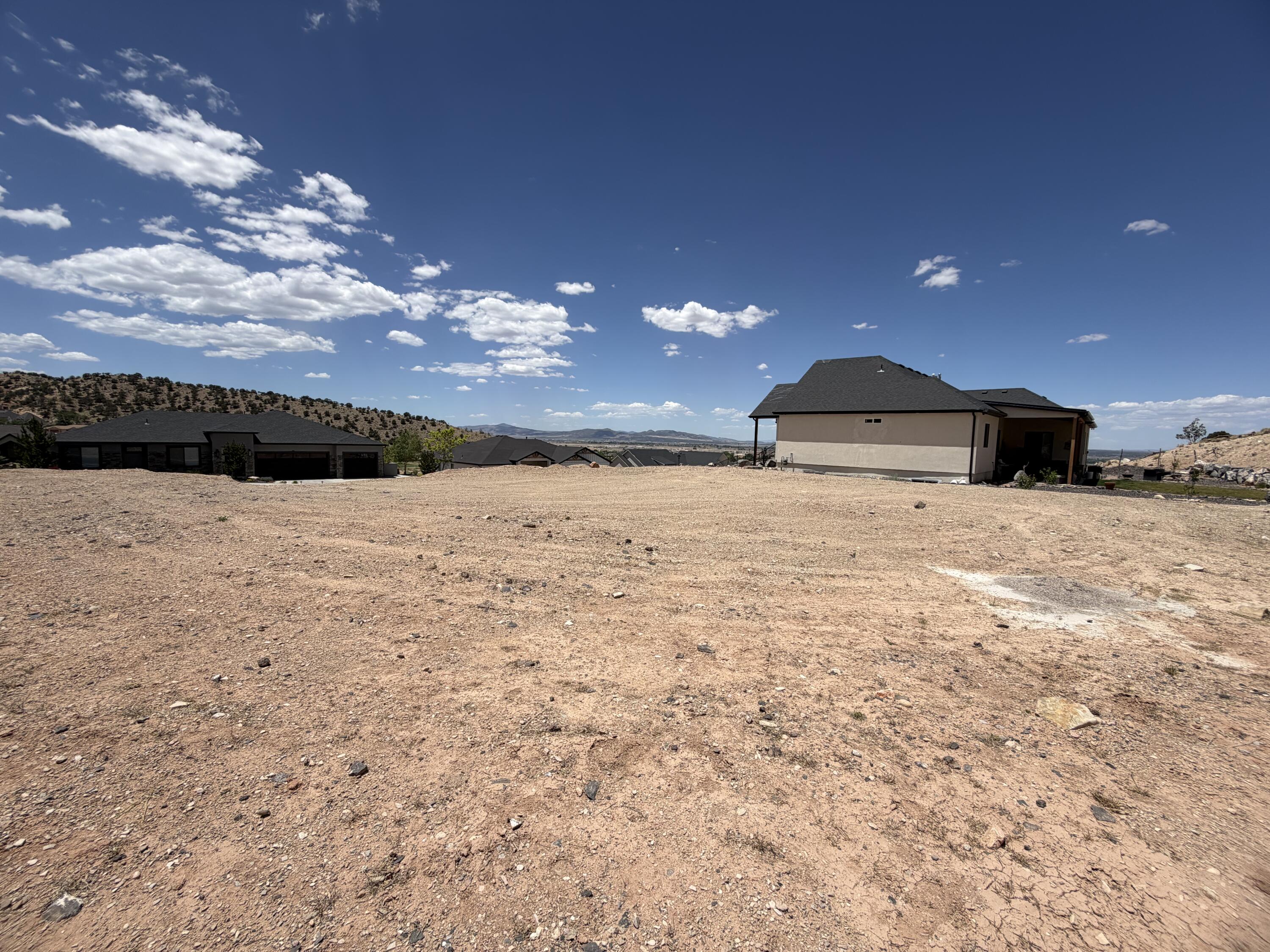 CANYON RIDGE - Land