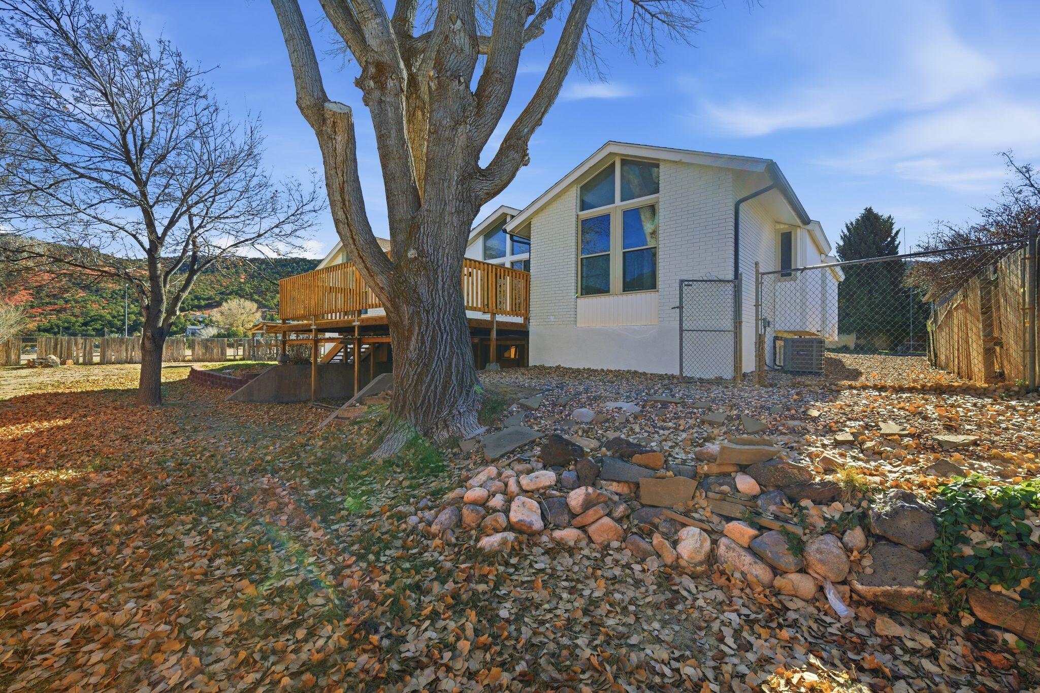 RED HILLS - Residential