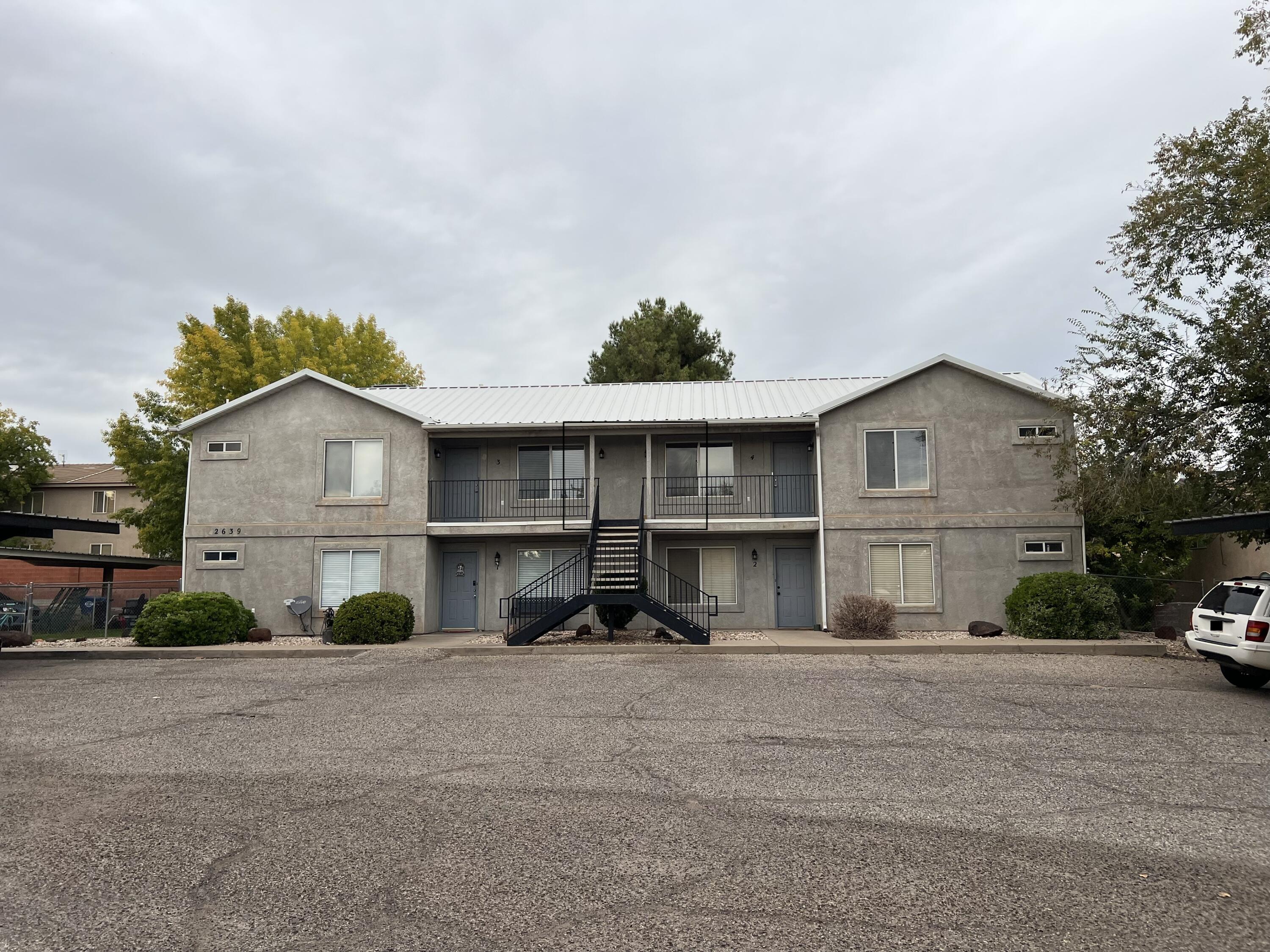 EASTMONT ACRES - Residential Income
