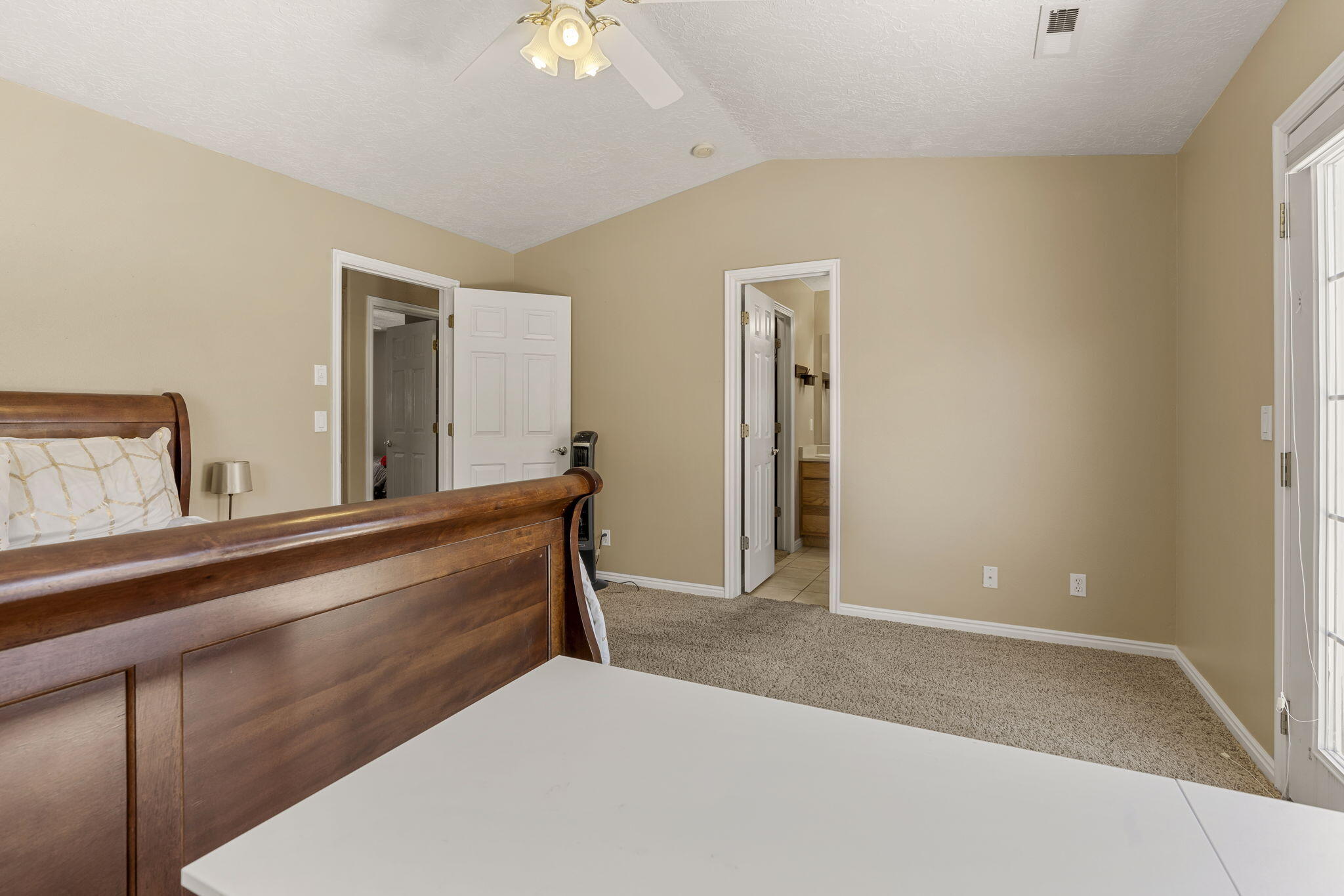 DISCOVERY - Residential