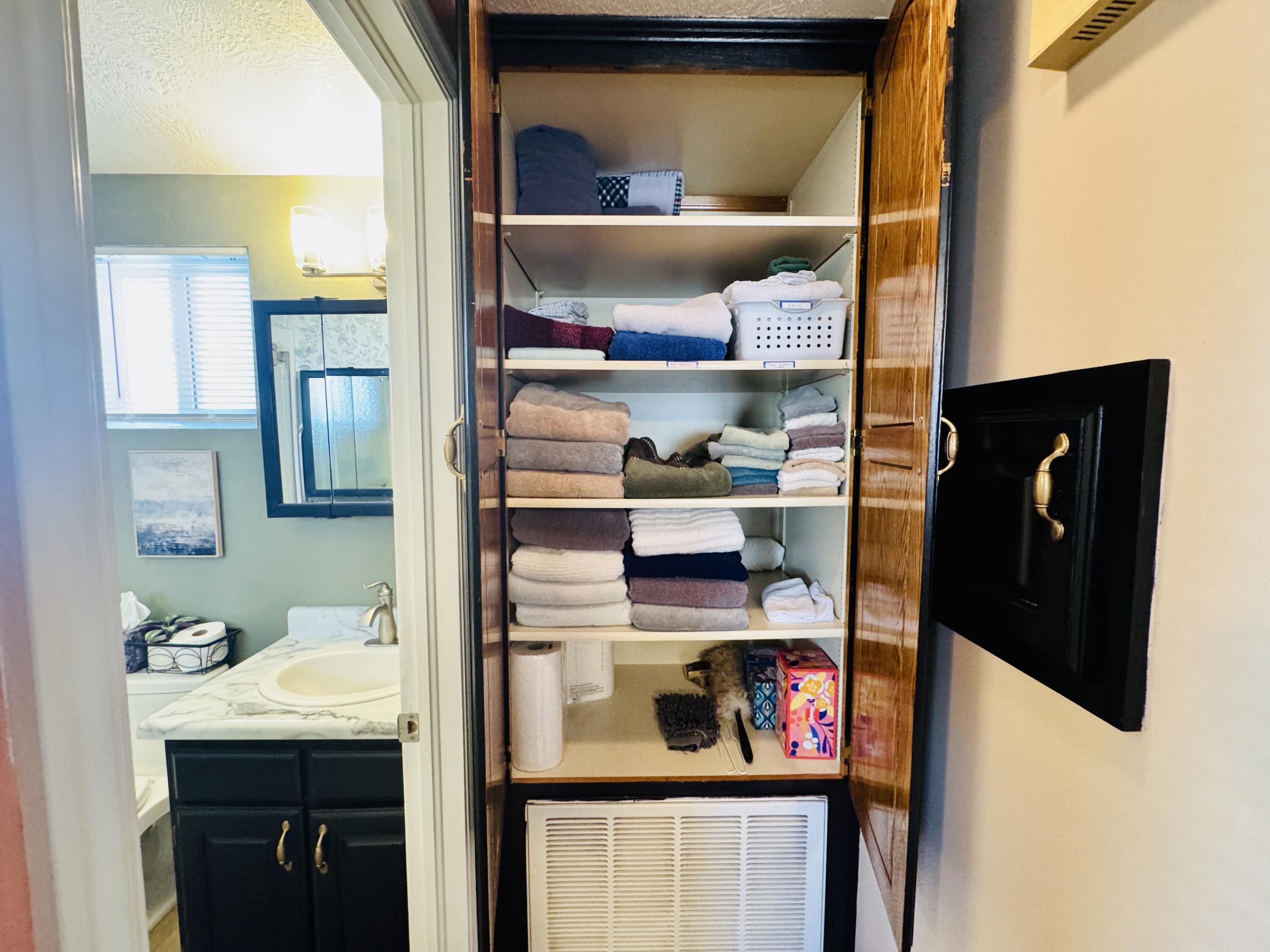 CANYON BREEZE RV RESORT - Residential