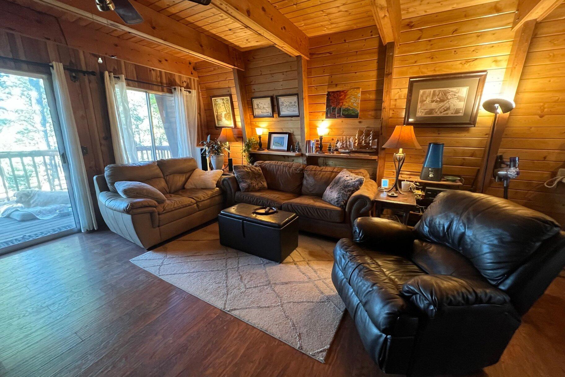MOUNTAIN VIEW ESTATES - Residential