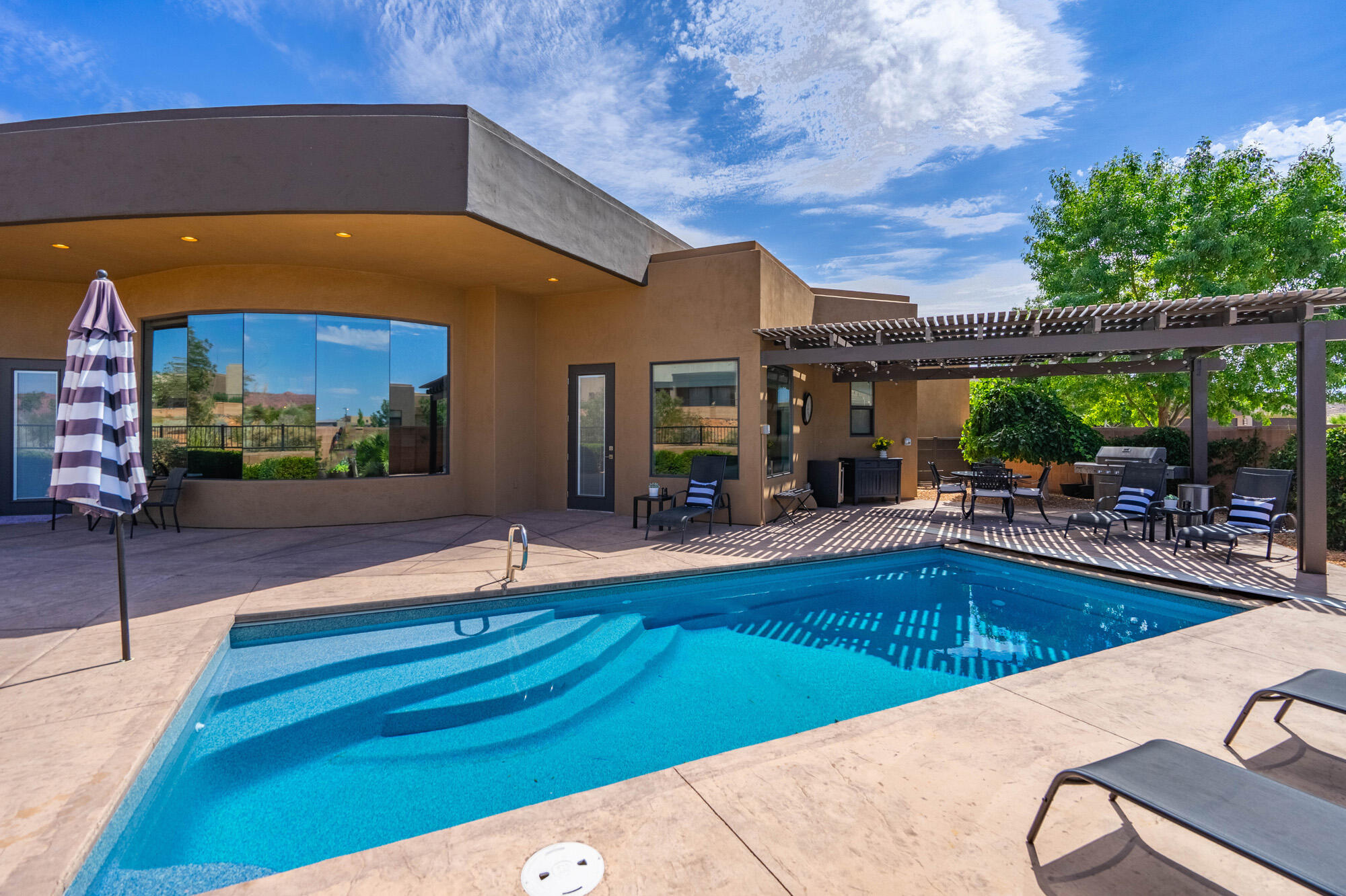 LEDGES OF SG HIDDEN PINYON - Residential