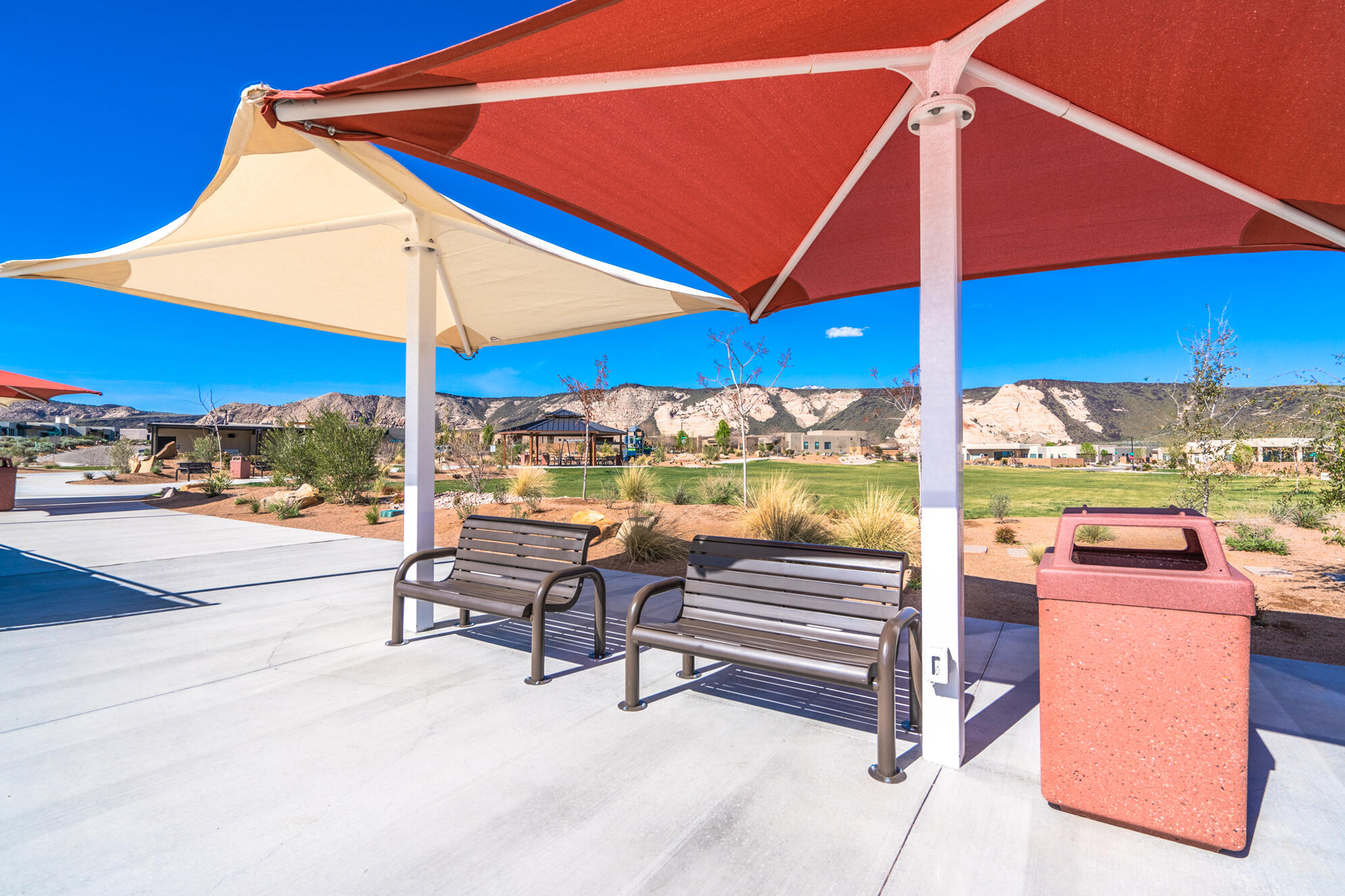LEDGES OF SG HIDDEN PINYON - Residential