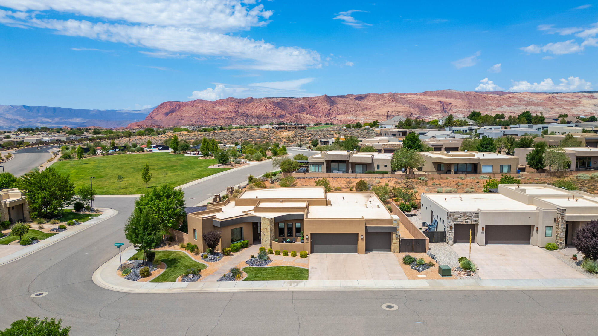 LEDGES OF SG HIDDEN PINYON - Residential